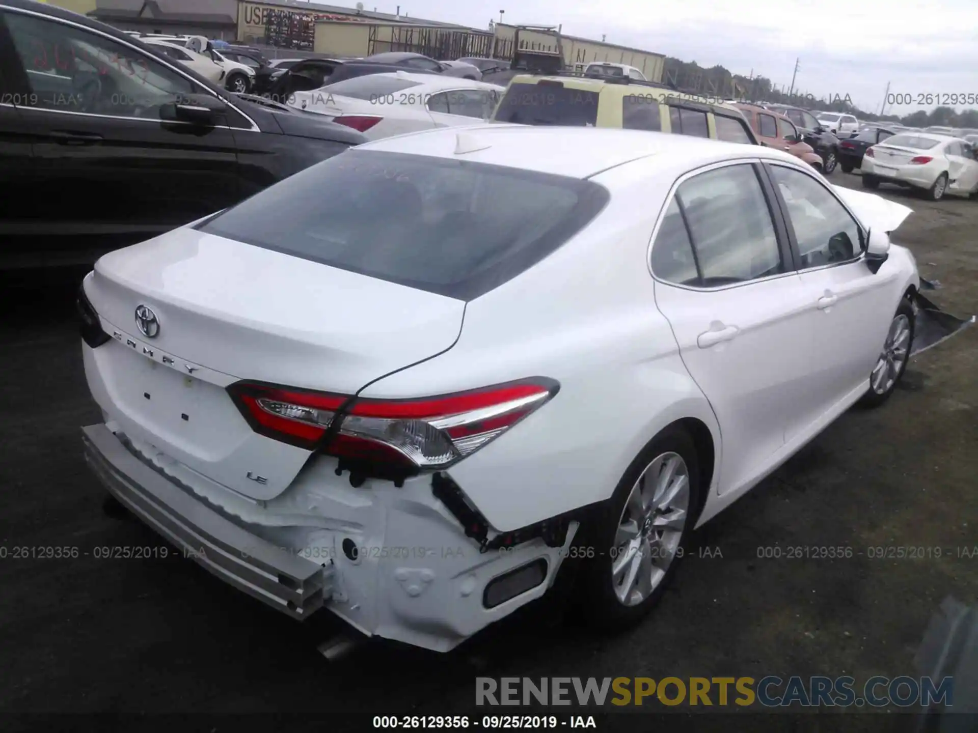 4 Photograph of a damaged car 4T1B11HK8KU744504 TOYOTA CAMRY 2019