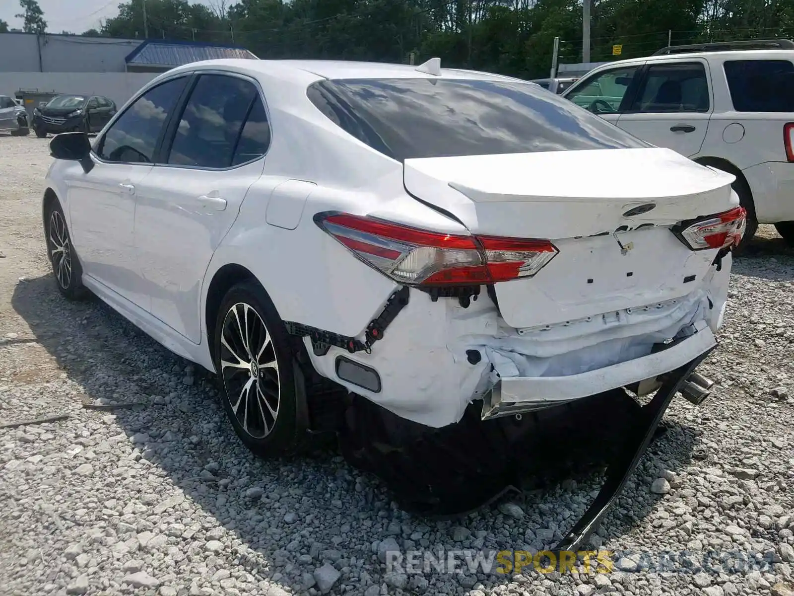 3 Photograph of a damaged car 4T1B11HK8KU744891 TOYOTA CAMRY 2019