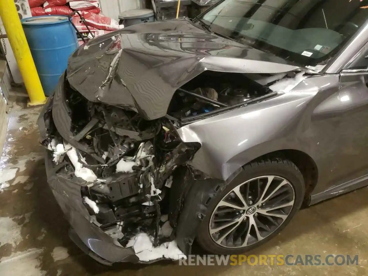 9 Photograph of a damaged car 4T1B11HK8KU745099 TOYOTA CAMRY 2019