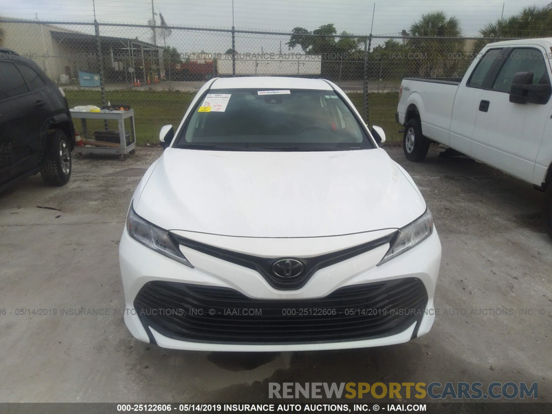 6 Photograph of a damaged car 4T1B11HK8KU745927 TOYOTA CAMRY 2019