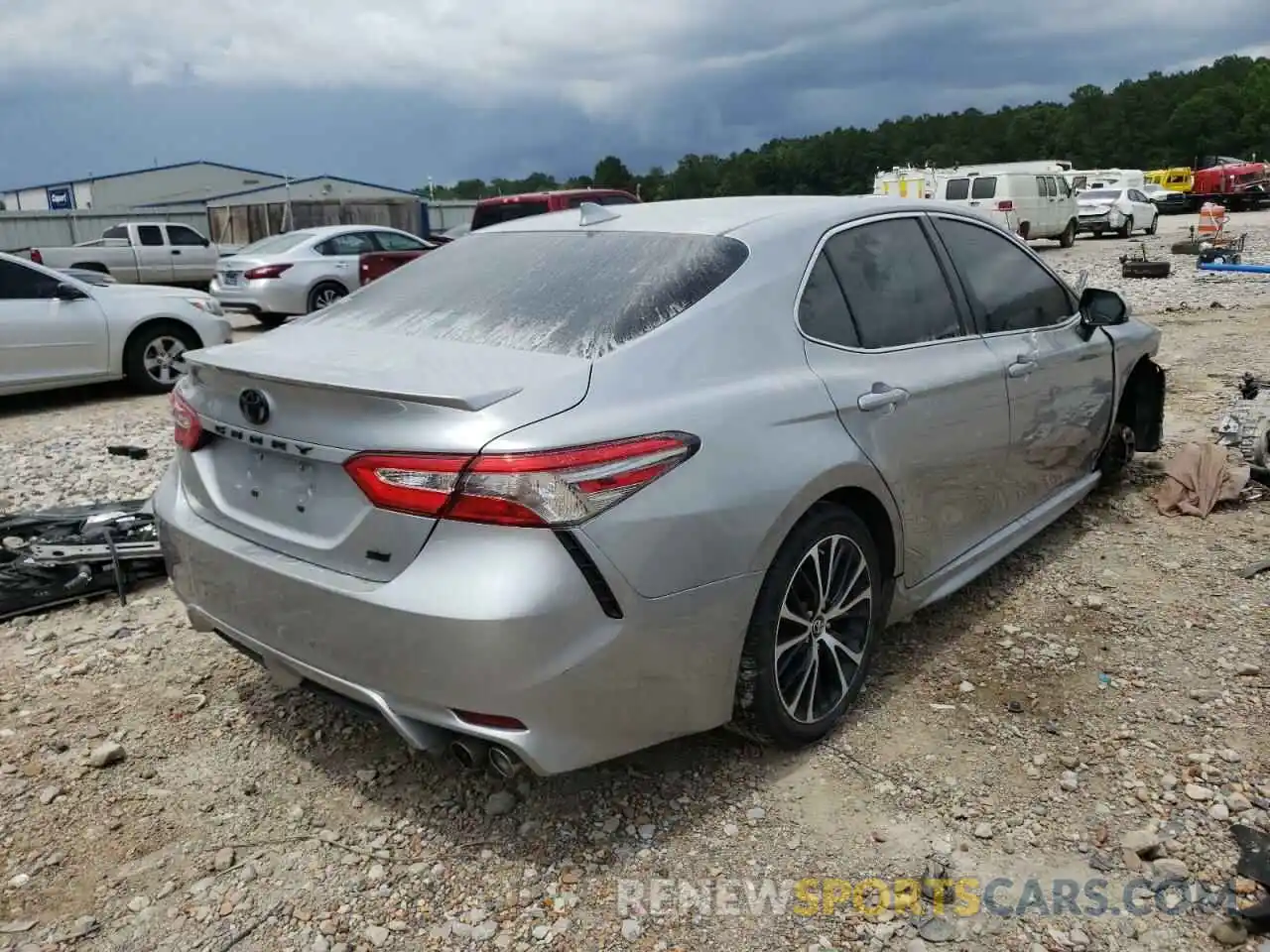 4 Photograph of a damaged car 4T1B11HK8KU746351 TOYOTA CAMRY 2019