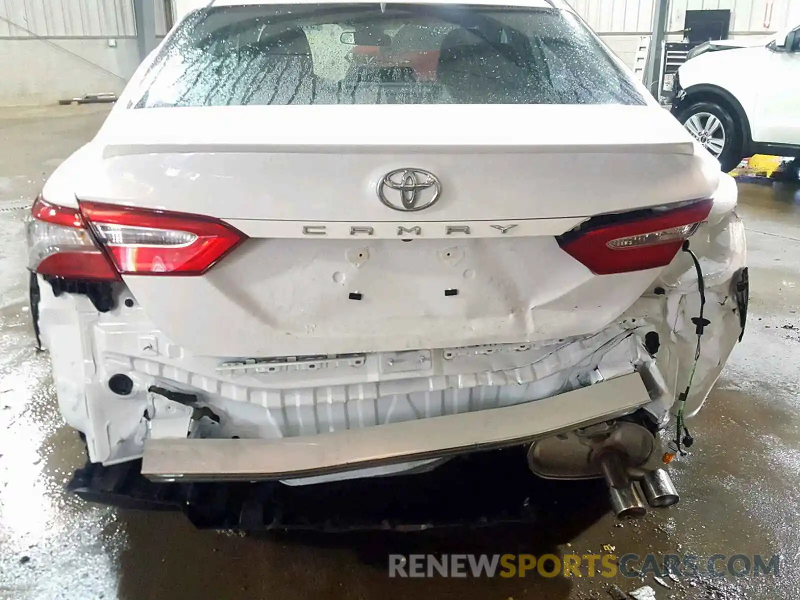 9 Photograph of a damaged car 4T1B11HK8KU747418 TOYOTA CAMRY 2019