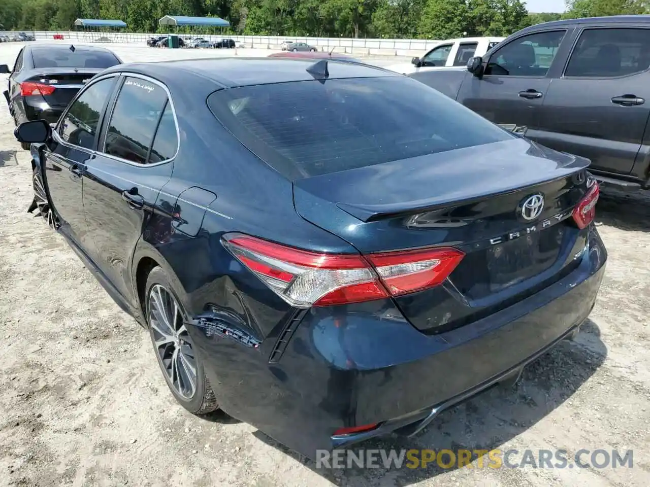 3 Фотография поврежденного автомобиля 4T1B11HK8KU748536 TOYOTA CAMRY 2019