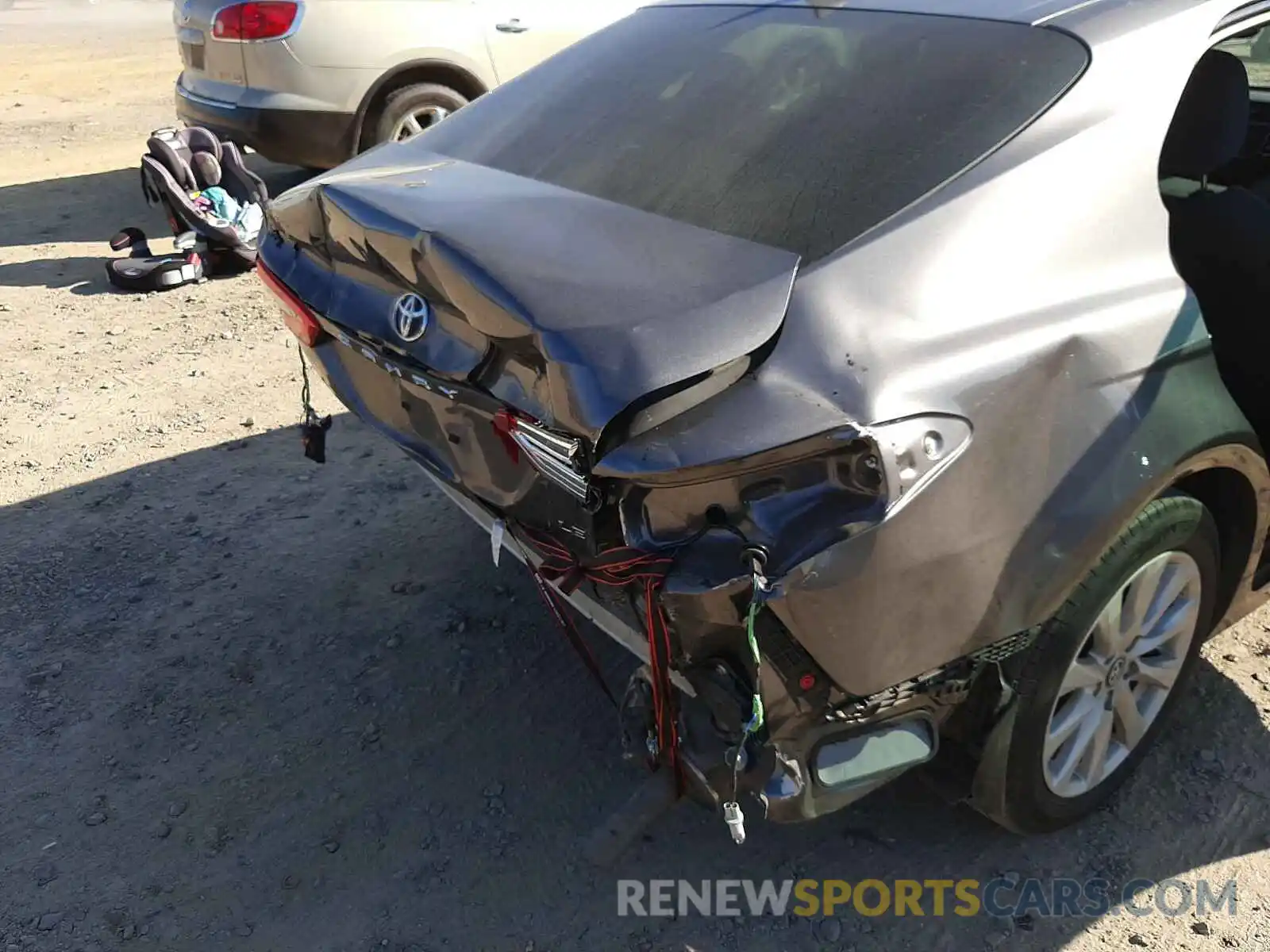 9 Photograph of a damaged car 4T1B11HK8KU748861 TOYOTA CAMRY 2019