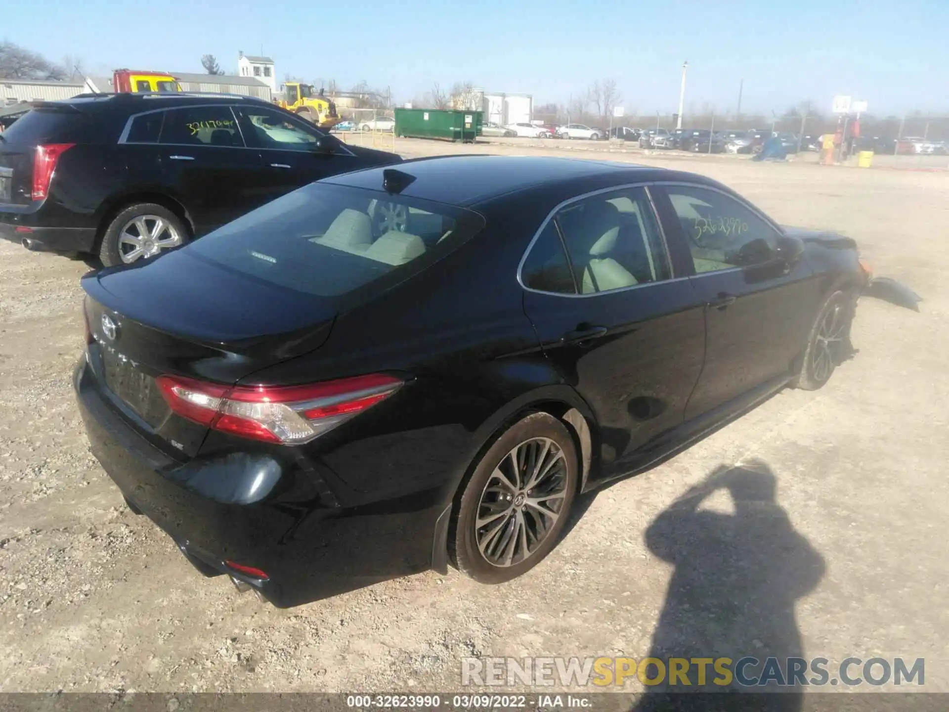 4 Photograph of a damaged car 4T1B11HK8KU750366 TOYOTA CAMRY 2019