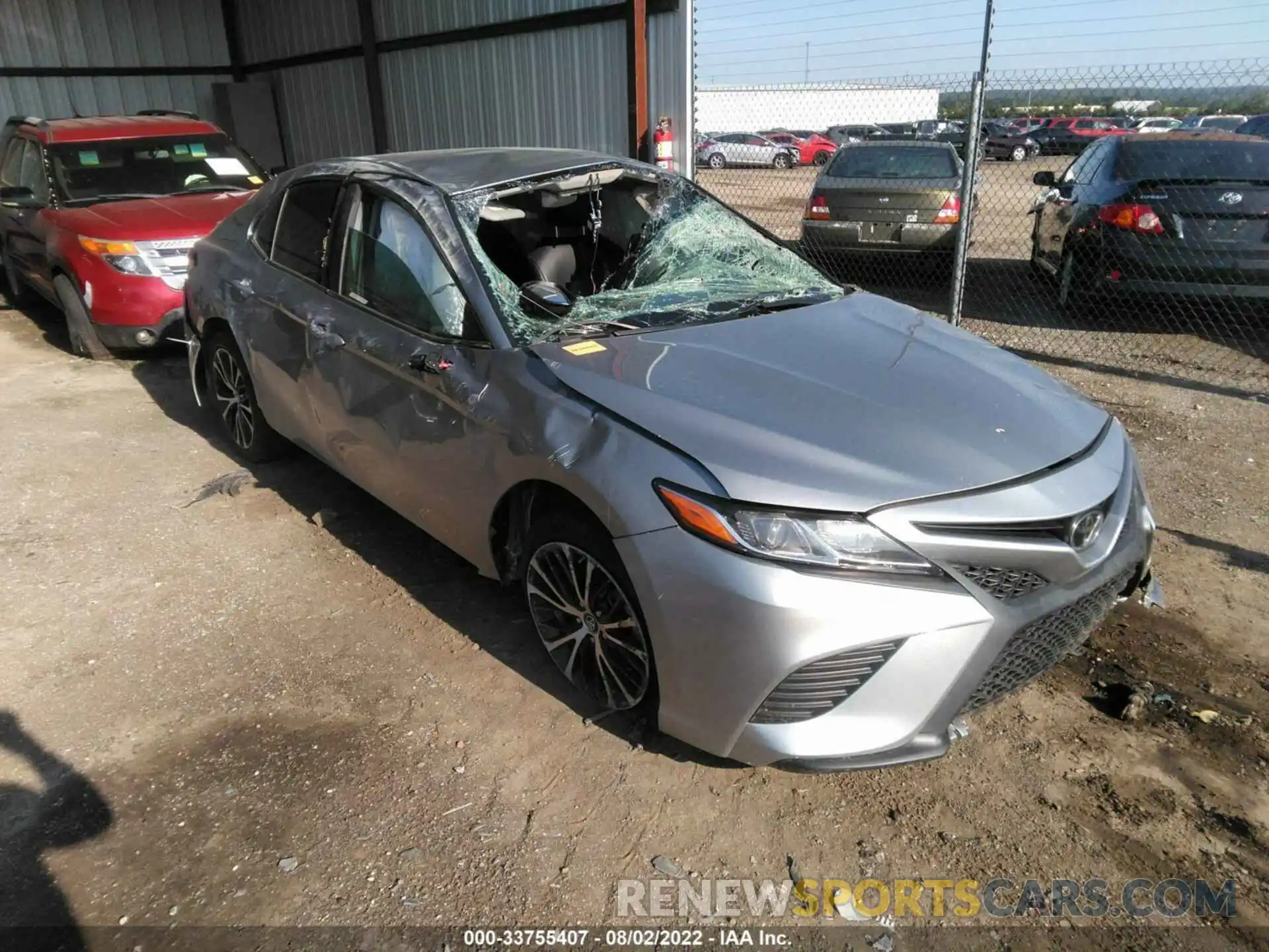 1 Photograph of a damaged car 4T1B11HK8KU751453 TOYOTA CAMRY 2019