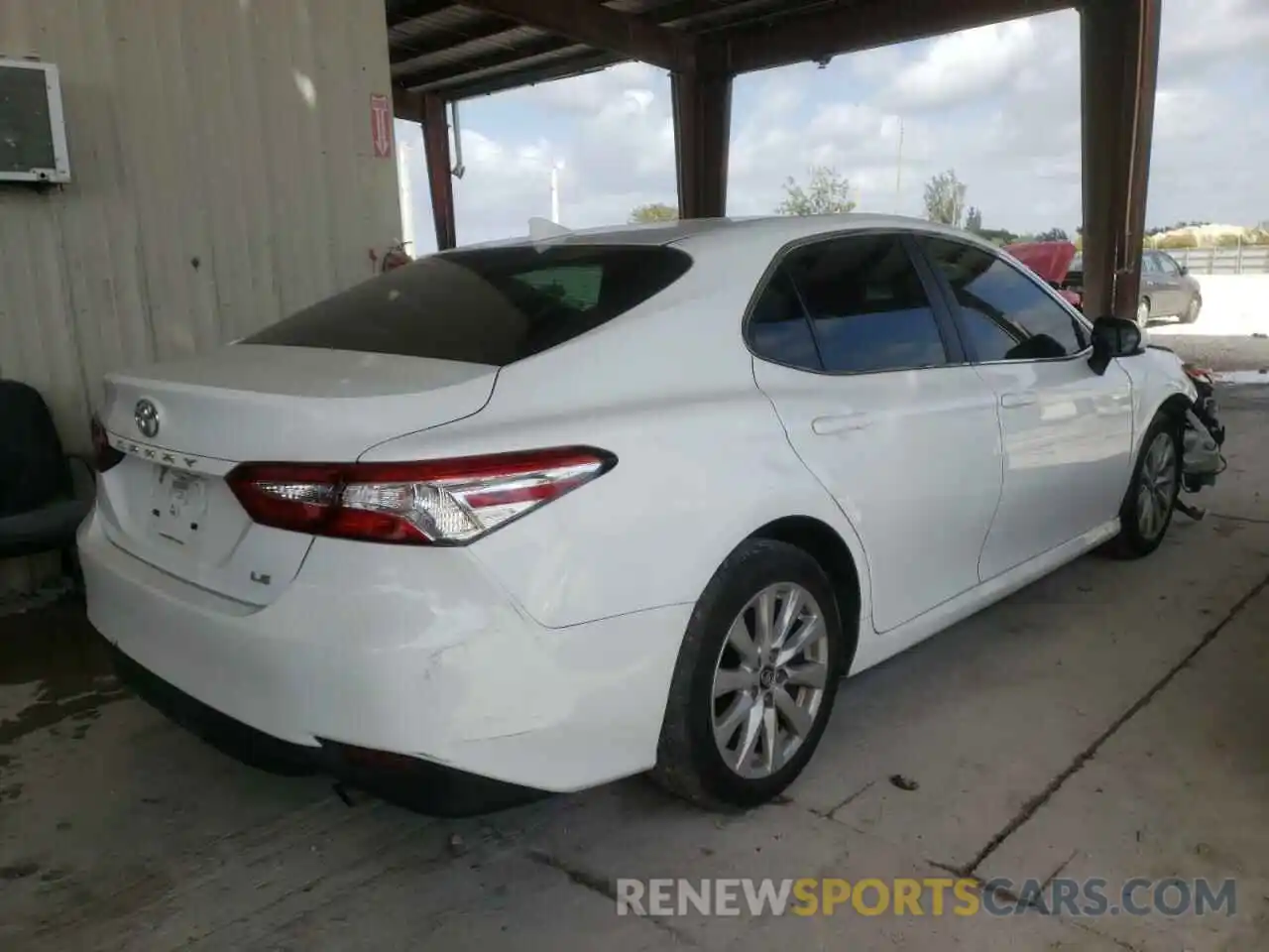 4 Photograph of a damaged car 4T1B11HK8KU752294 TOYOTA CAMRY 2019