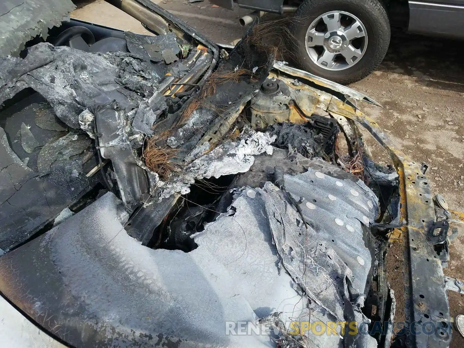 9 Photograph of a damaged car 4T1B11HK8KU752635 TOYOTA CAMRY 2019