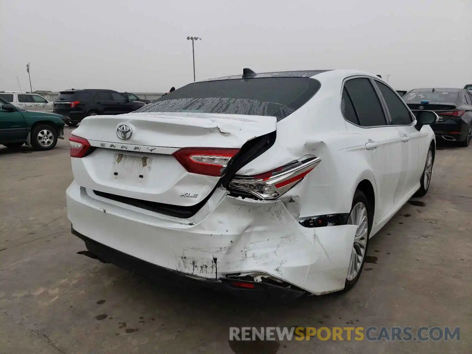 9 Photograph of a damaged car 4T1B11HK8KU755020 TOYOTA CAMRY 2019