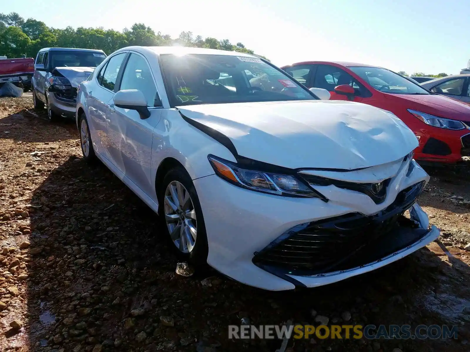 1 Photograph of a damaged car 4T1B11HK8KU755700 TOYOTA CAMRY 2019