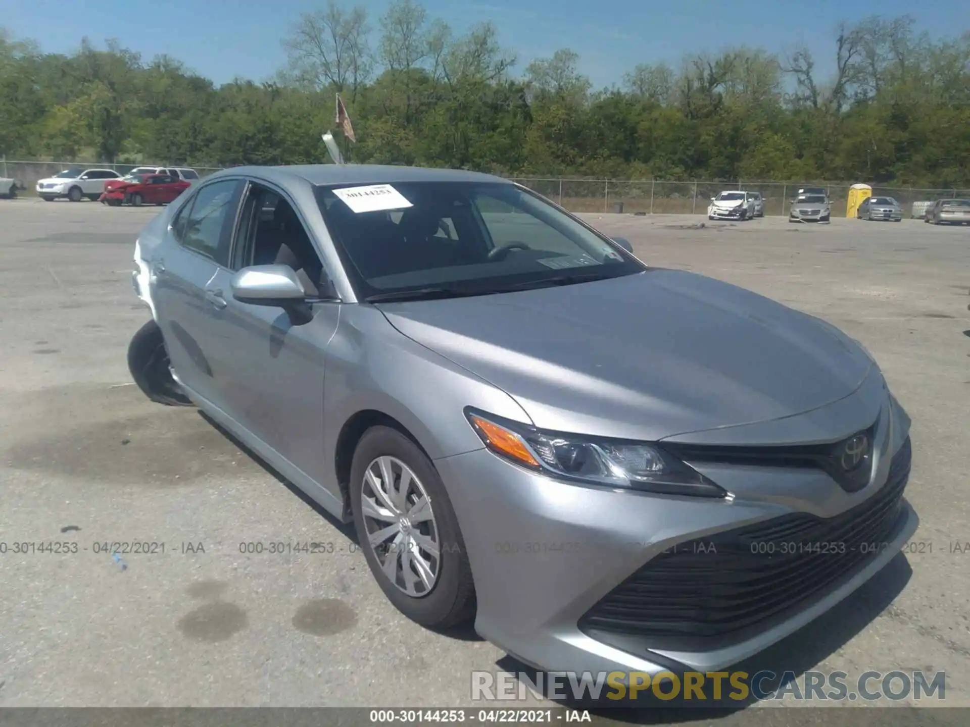 1 Photograph of a damaged car 4T1B11HK8KU756068 TOYOTA CAMRY 2019