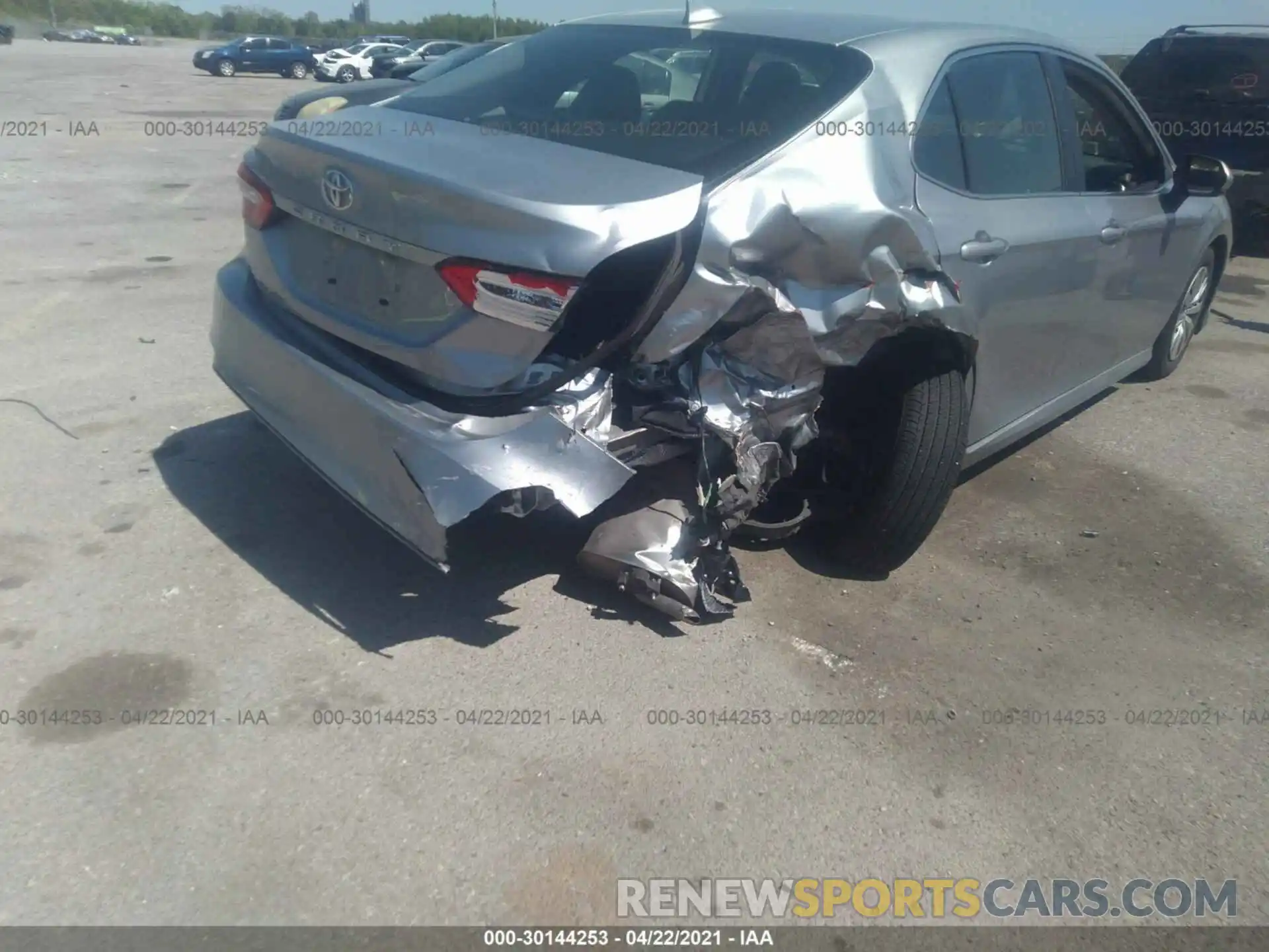 6 Photograph of a damaged car 4T1B11HK8KU756068 TOYOTA CAMRY 2019