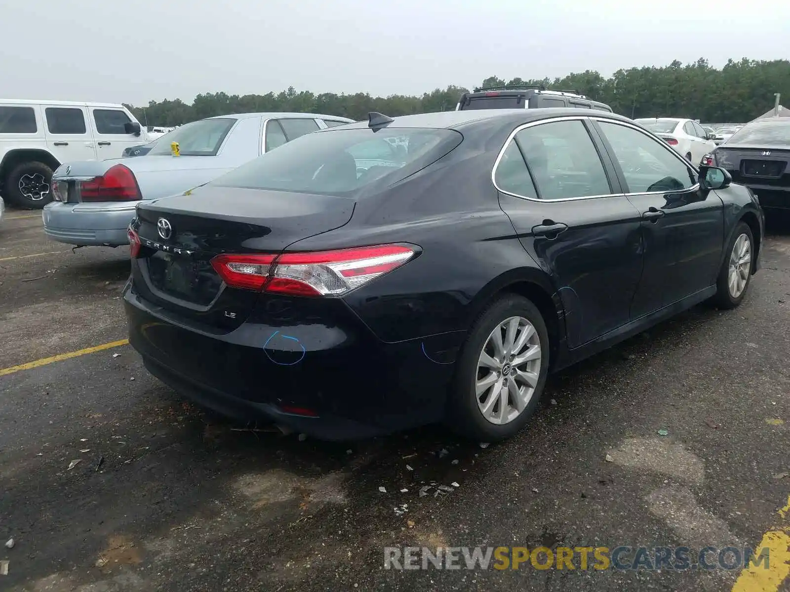 4 Photograph of a damaged car 4T1B11HK8KU756510 TOYOTA CAMRY 2019