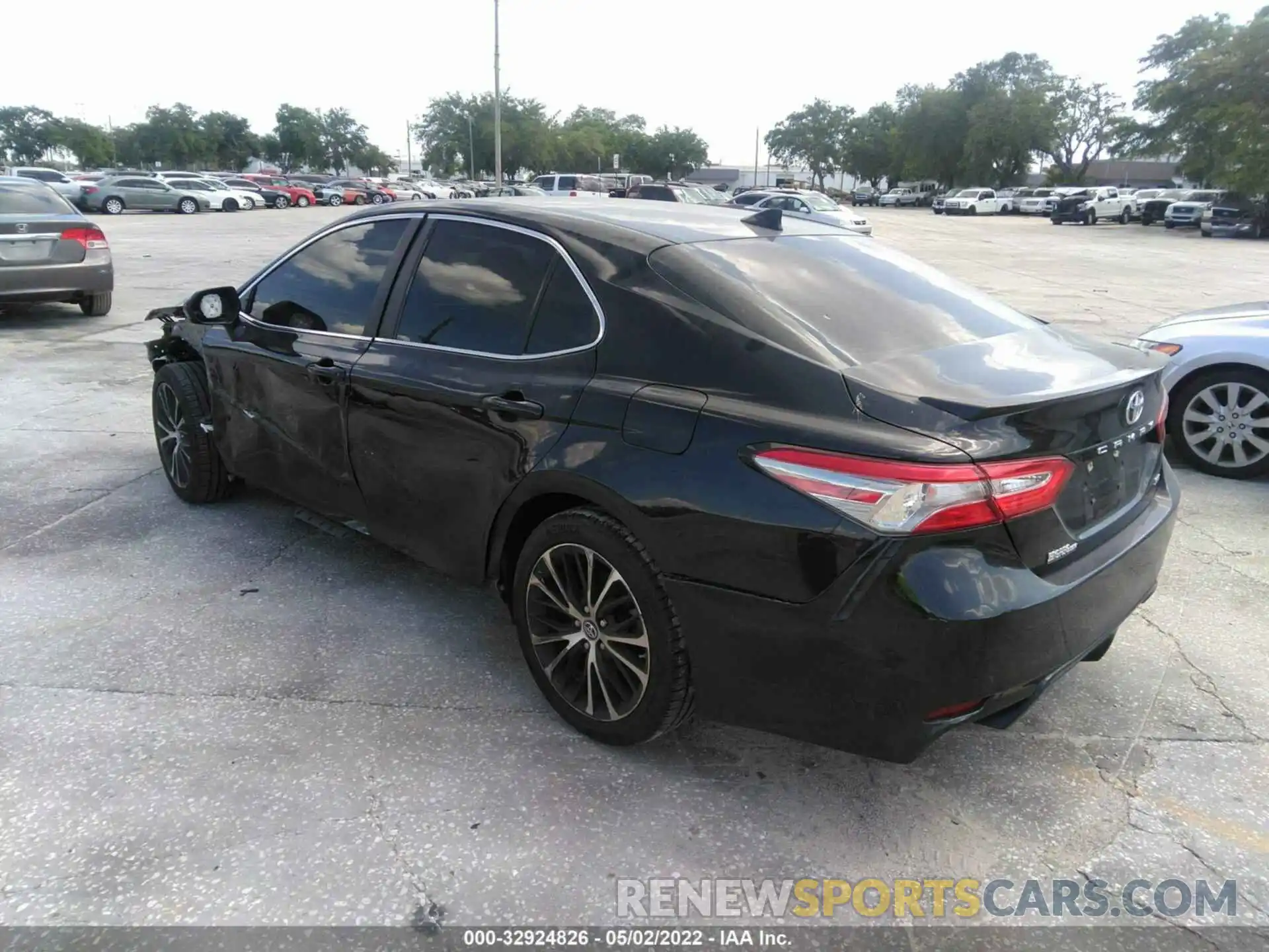 3 Photograph of a damaged car 4T1B11HK8KU758774 TOYOTA CAMRY 2019