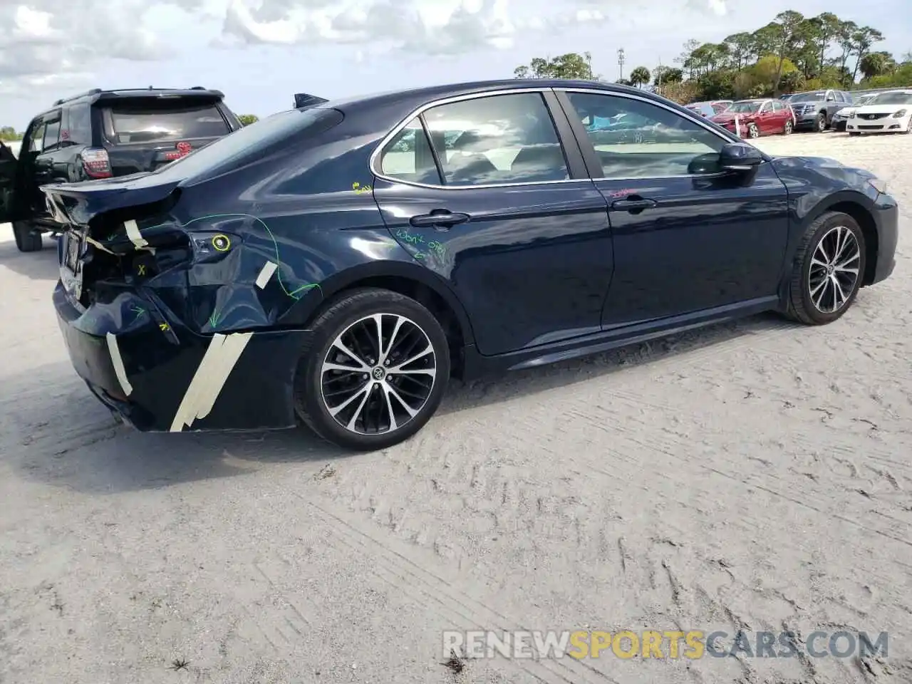 3 Photograph of a damaged car 4T1B11HK8KU758886 TOYOTA CAMRY 2019