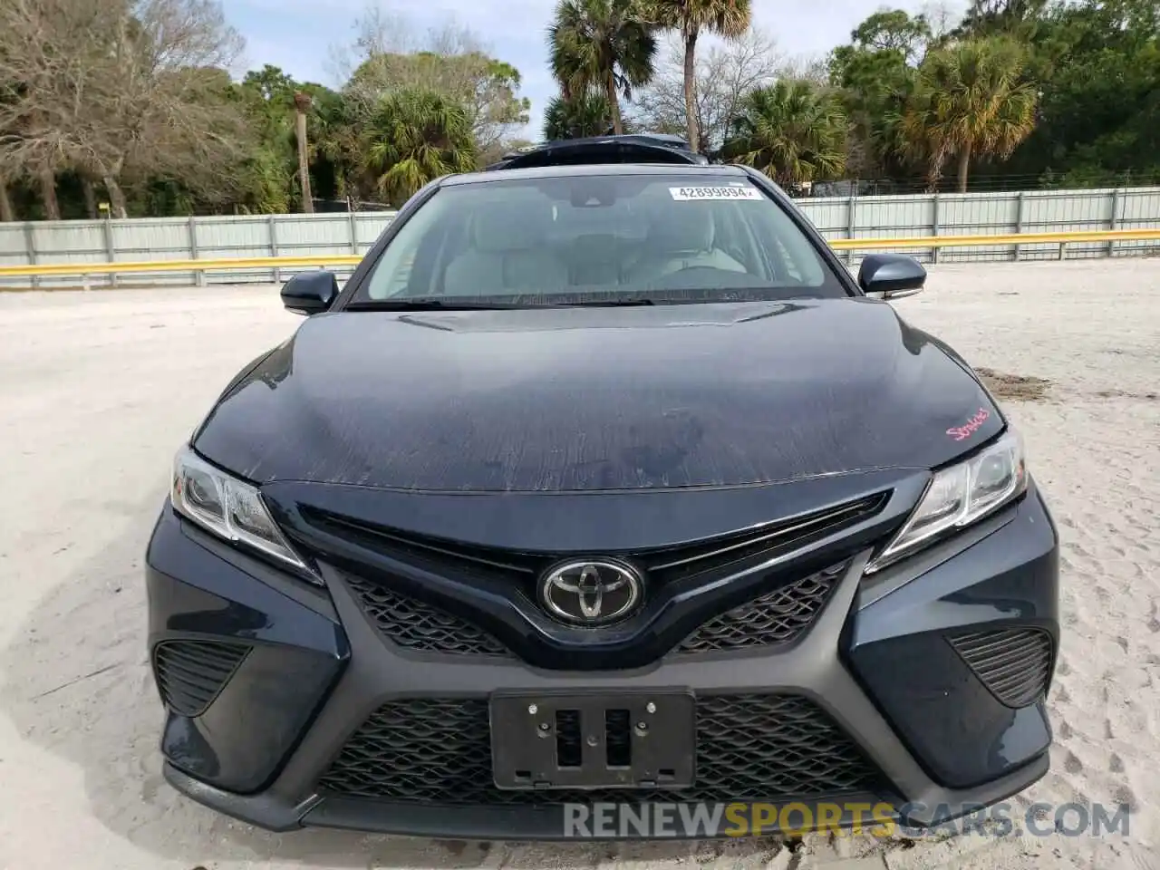 5 Photograph of a damaged car 4T1B11HK8KU758886 TOYOTA CAMRY 2019