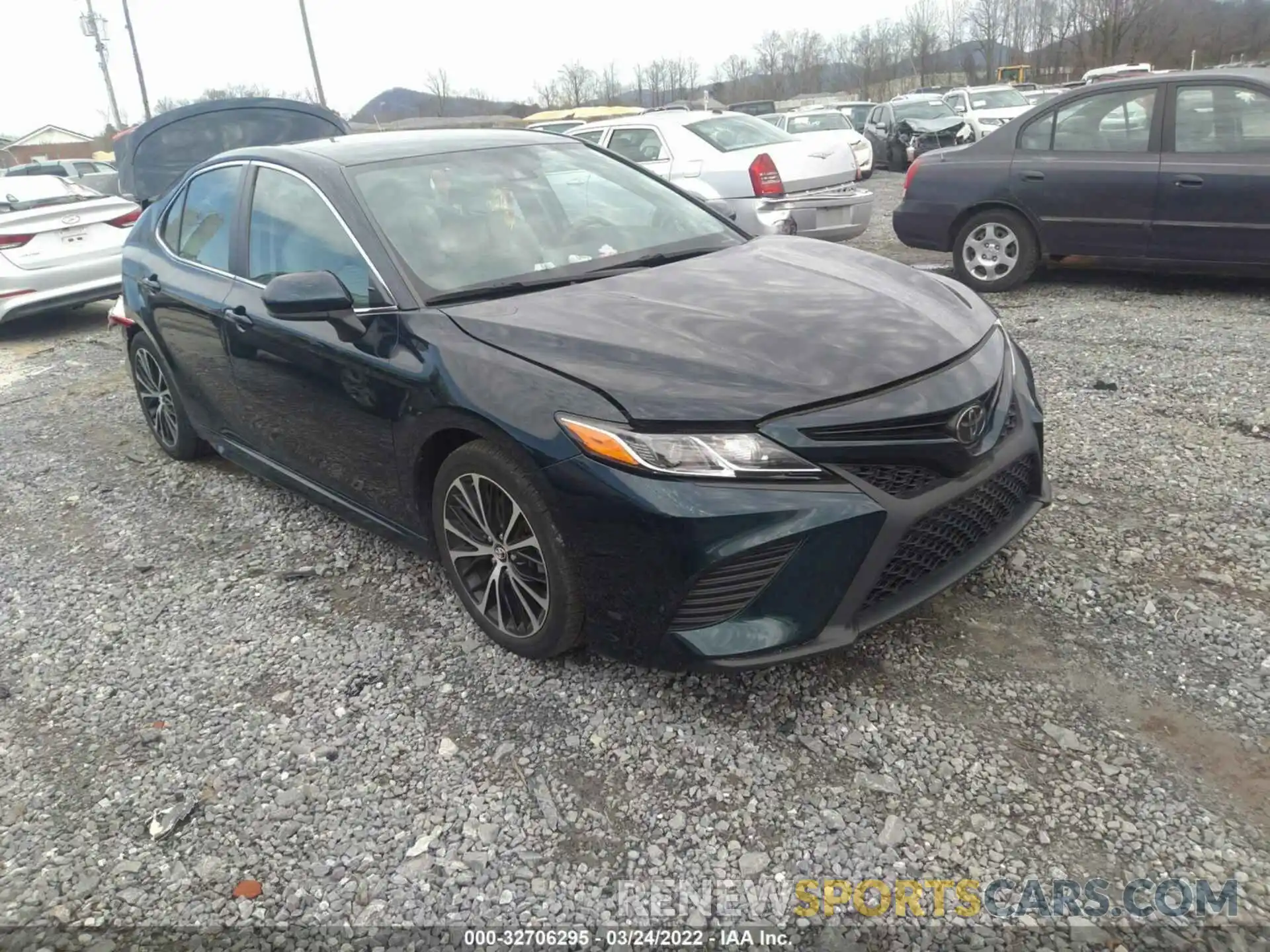 1 Photograph of a damaged car 4T1B11HK8KU759200 TOYOTA CAMRY 2019