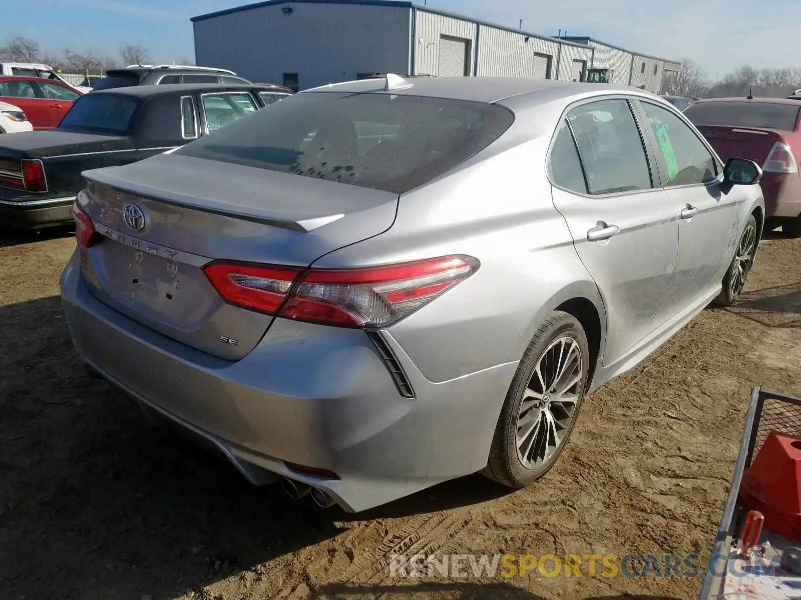 4 Фотография поврежденного автомобиля 4T1B11HK8KU759679 TOYOTA CAMRY 2019