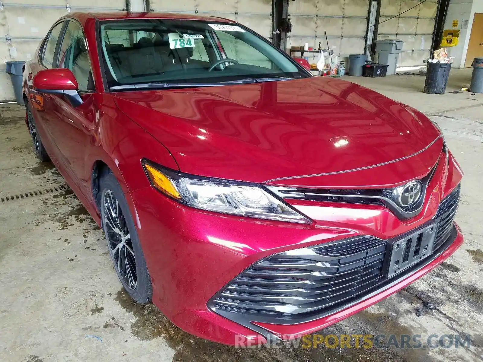 1 Photograph of a damaged car 4T1B11HK8KU761934 TOYOTA CAMRY 2019