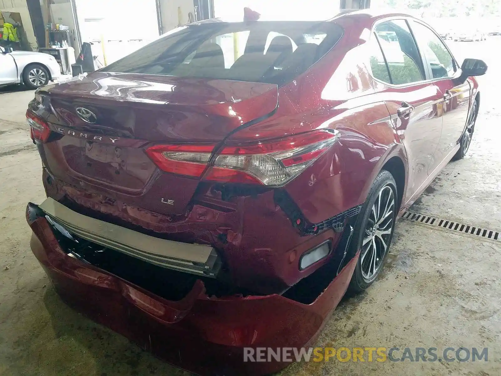 4 Photograph of a damaged car 4T1B11HK8KU761934 TOYOTA CAMRY 2019