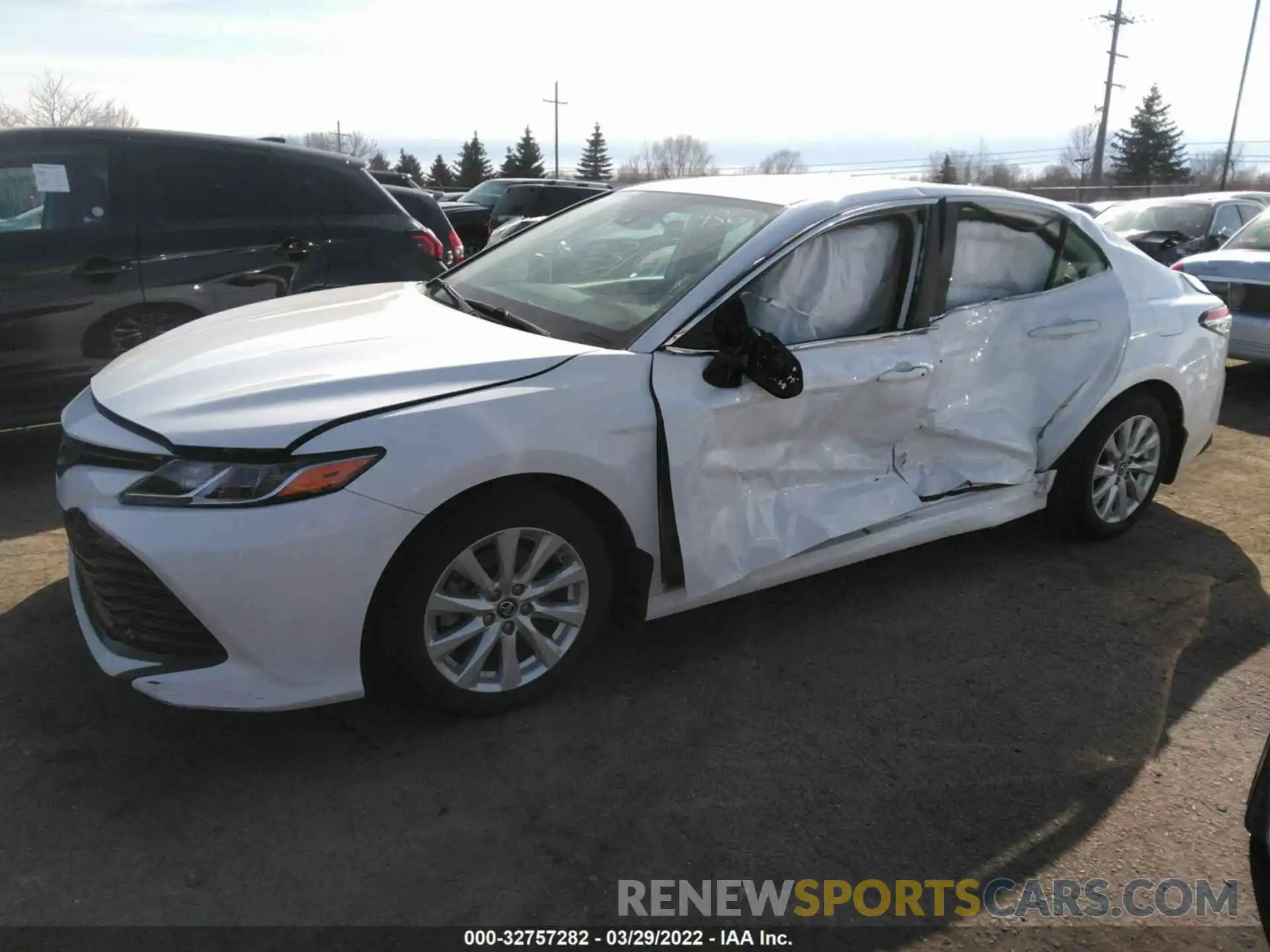 2 Photograph of a damaged car 4T1B11HK8KU762436 TOYOTA CAMRY 2019