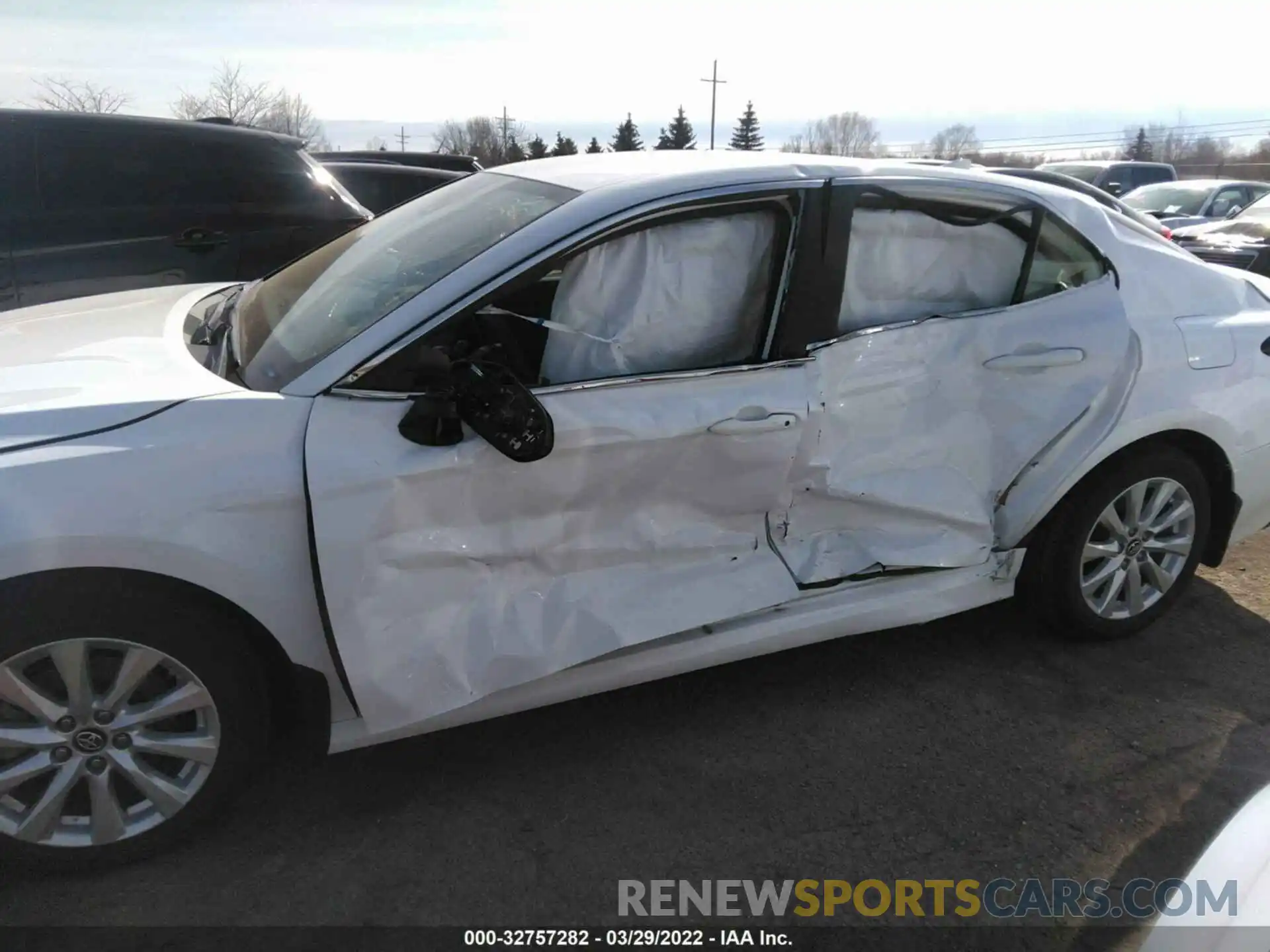 6 Photograph of a damaged car 4T1B11HK8KU762436 TOYOTA CAMRY 2019