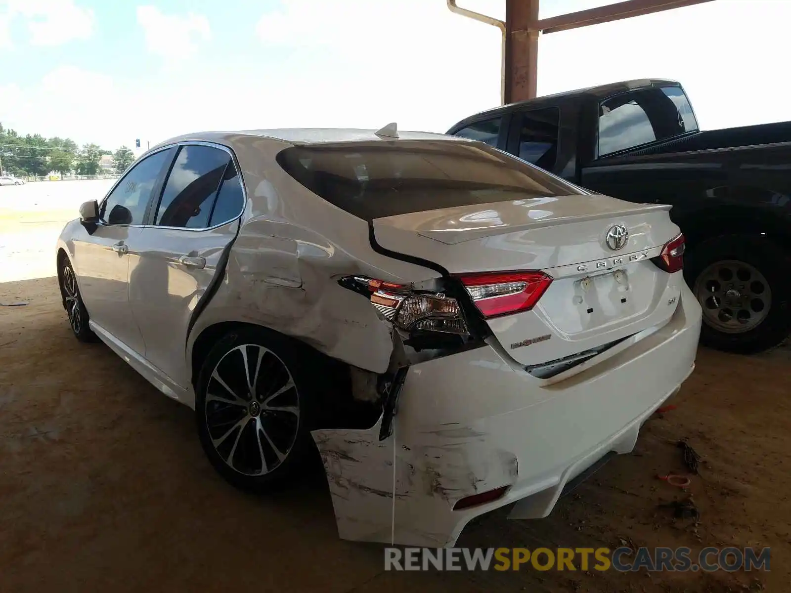 3 Photograph of a damaged car 4T1B11HK8KU766647 TOYOTA CAMRY 2019