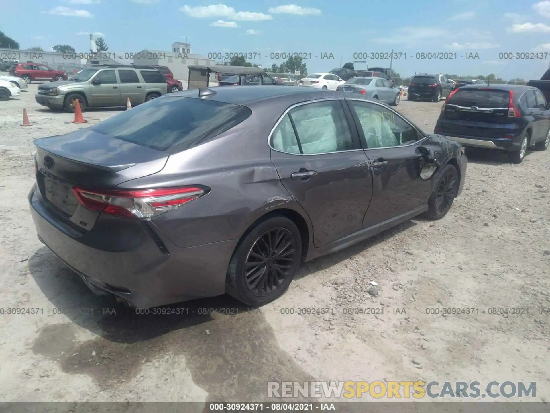 4 Photograph of a damaged car 4T1B11HK8KU767524 TOYOTA CAMRY 2019