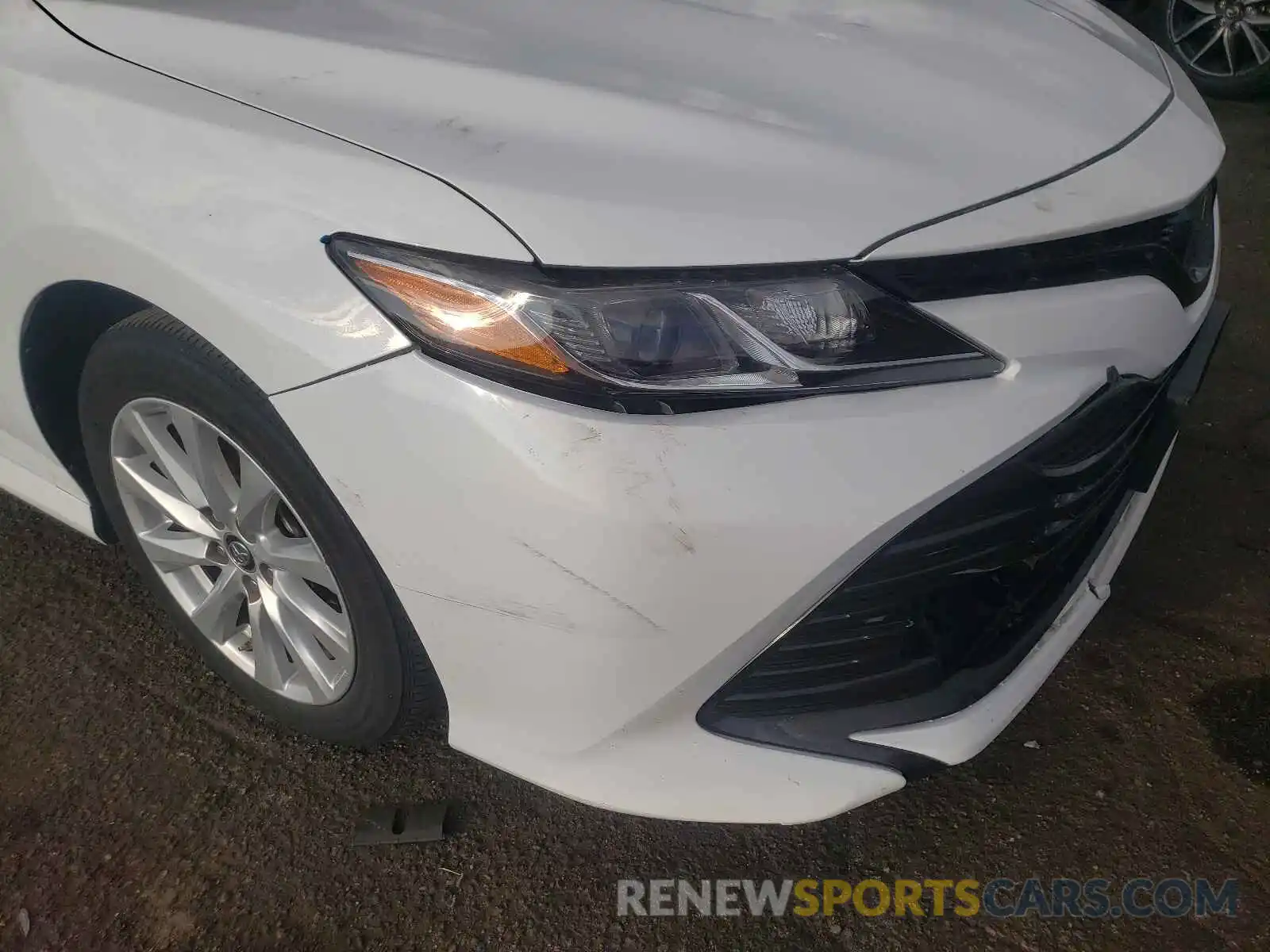 9 Photograph of a damaged car 4T1B11HK8KU769614 TOYOTA CAMRY 2019