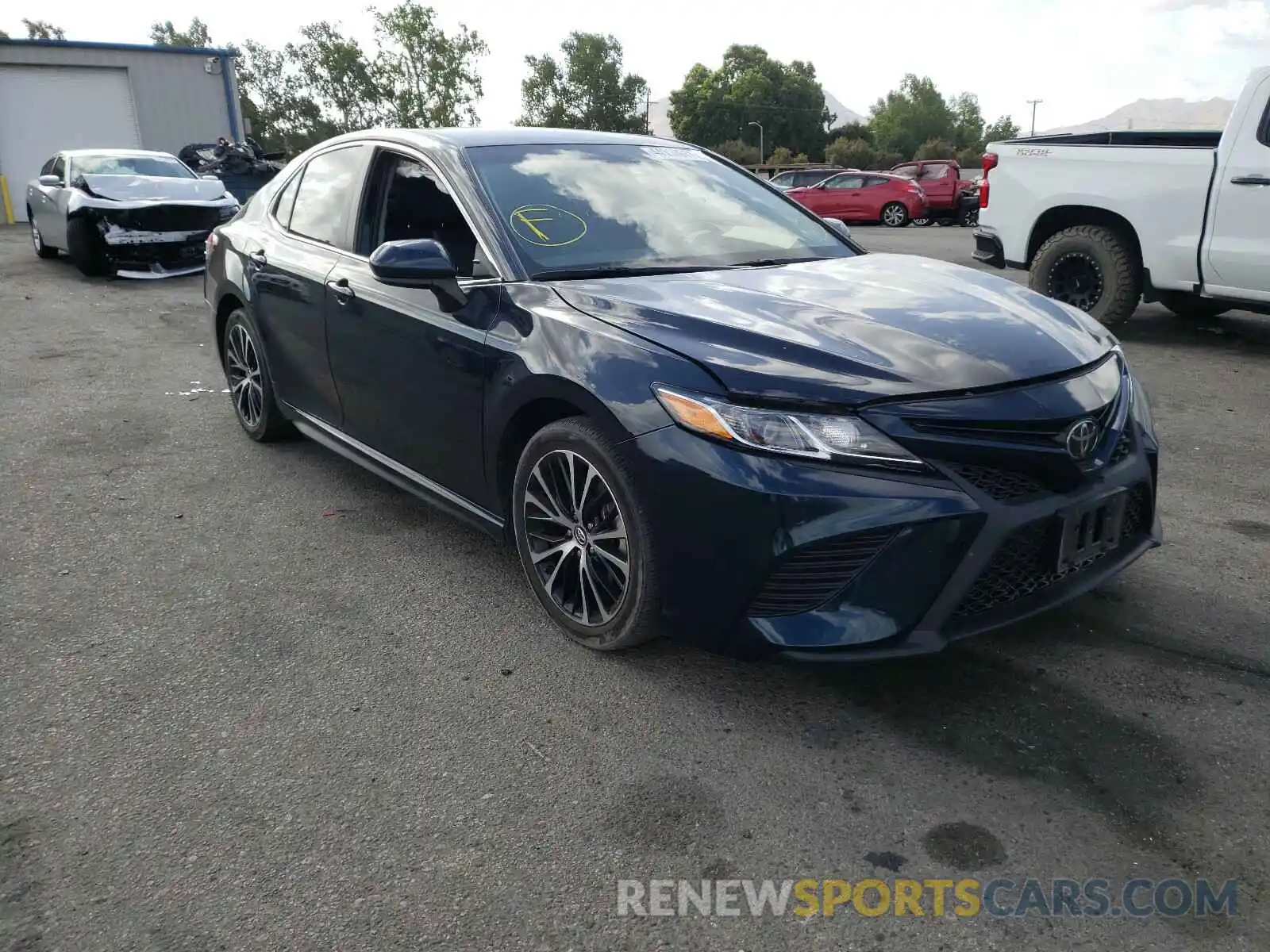 1 Photograph of a damaged car 4T1B11HK8KU769998 TOYOTA CAMRY 2019