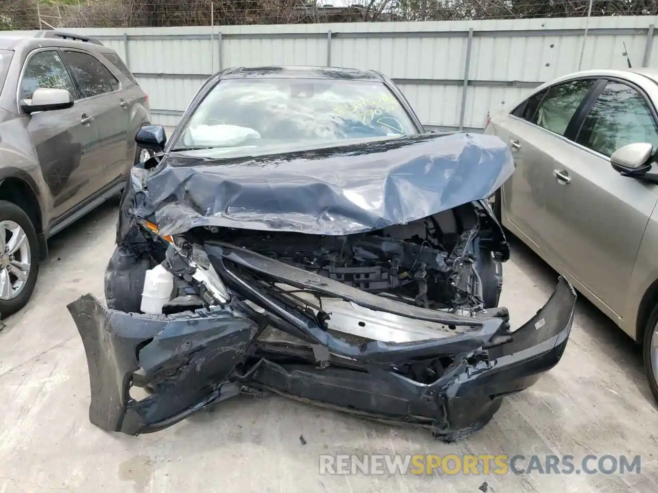 9 Photograph of a damaged car 4T1B11HK8KU770357 TOYOTA CAMRY 2019