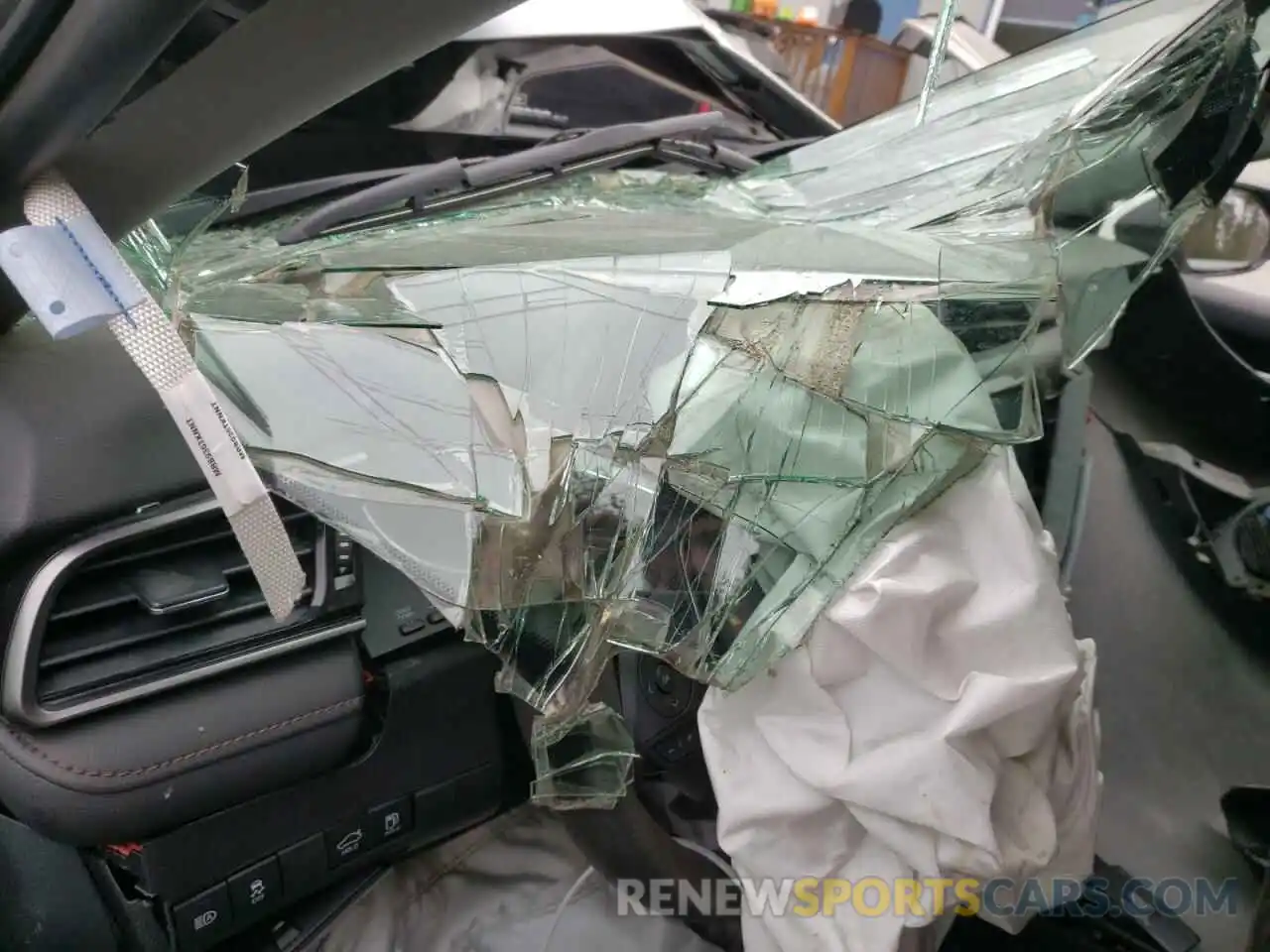 8 Photograph of a damaged car 4T1B11HK8KU772464 TOYOTA CAMRY 2019