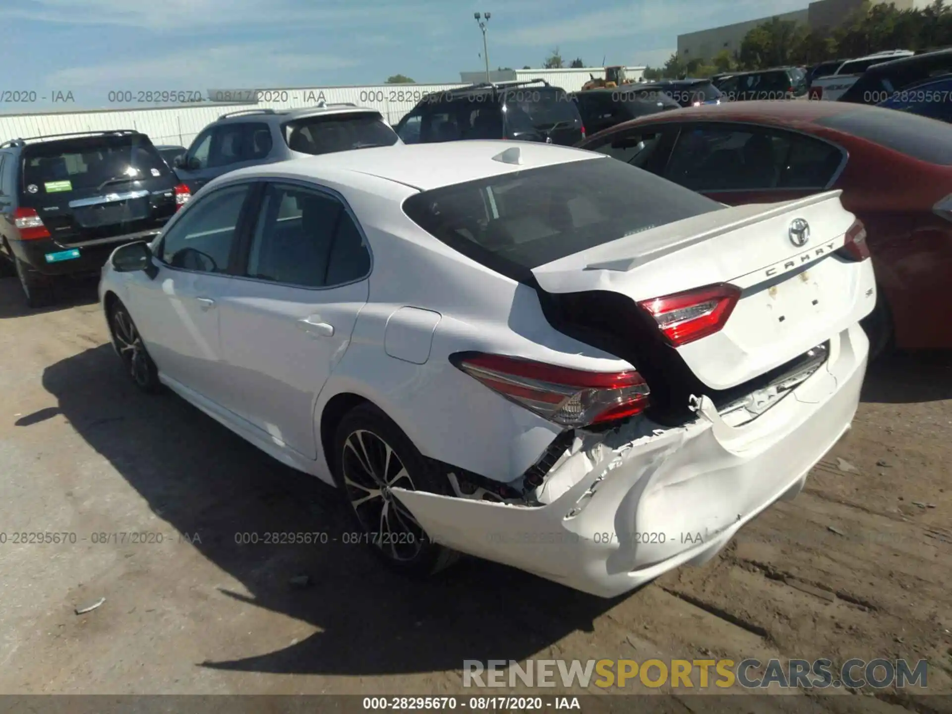 3 Photograph of a damaged car 4T1B11HK8KU773310 TOYOTA CAMRY 2019