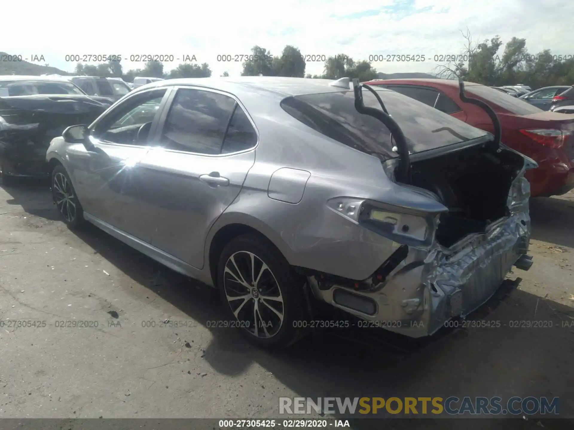 3 Photograph of a damaged car 4T1B11HK8KU773663 TOYOTA CAMRY 2019