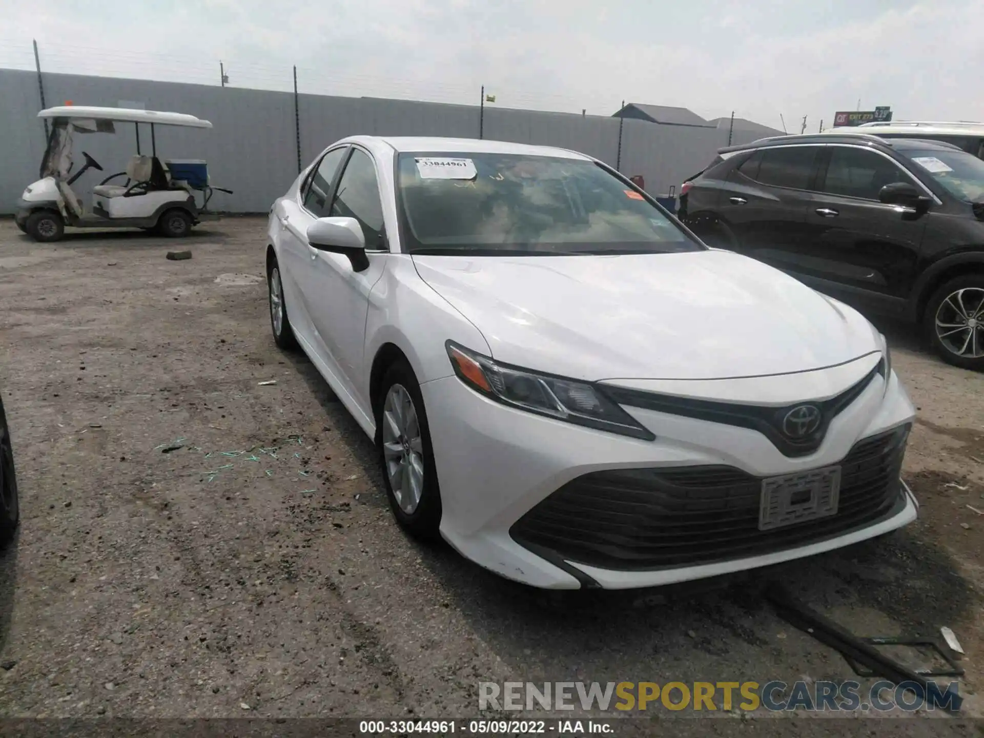 1 Photograph of a damaged car 4T1B11HK8KU774781 TOYOTA CAMRY 2019