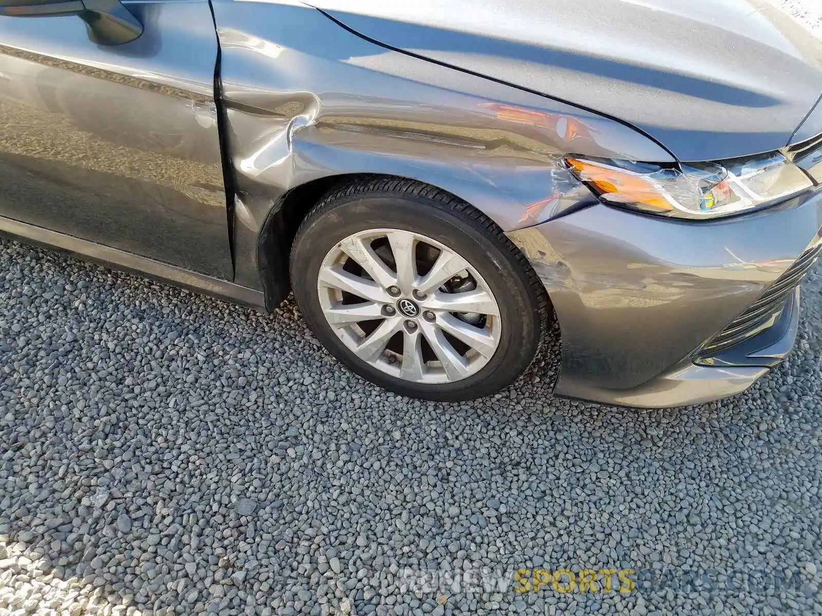 9 Photograph of a damaged car 4T1B11HK8KU775963 TOYOTA CAMRY 2019