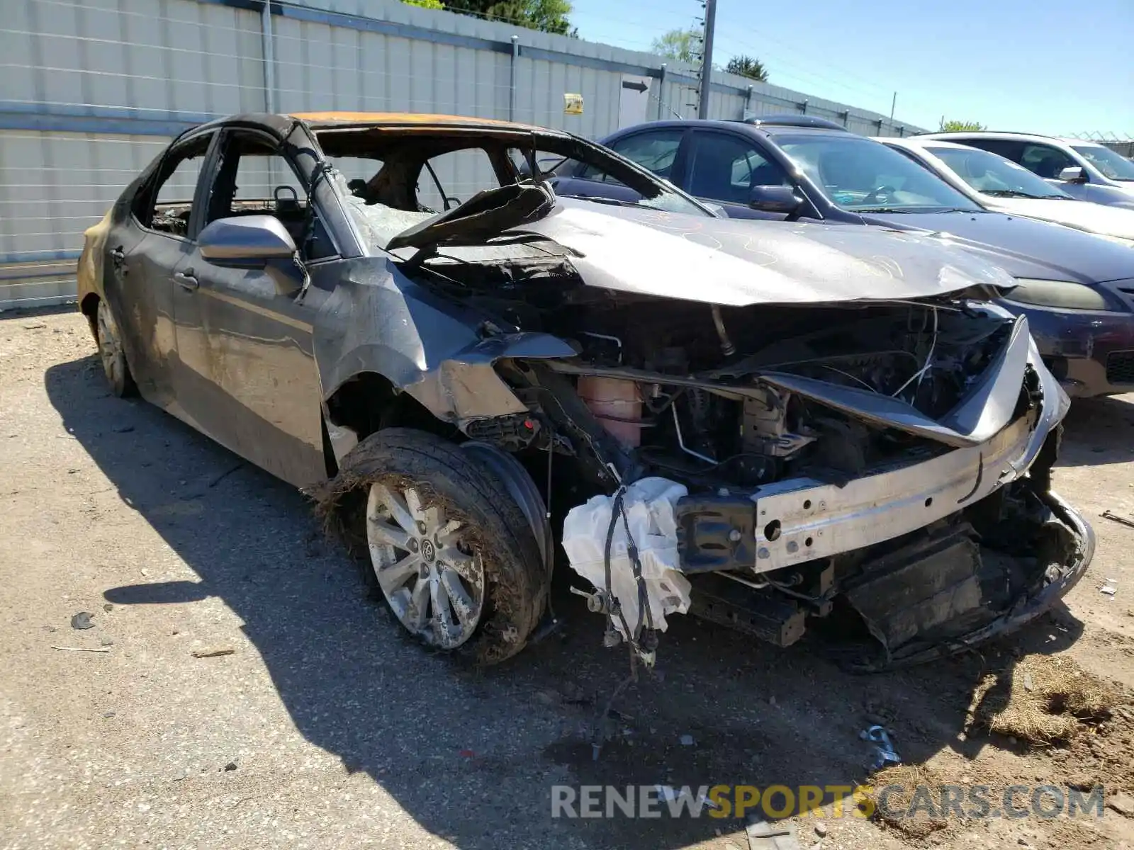 1 Photograph of a damaged car 4T1B11HK8KU776028 TOYOTA CAMRY 2019