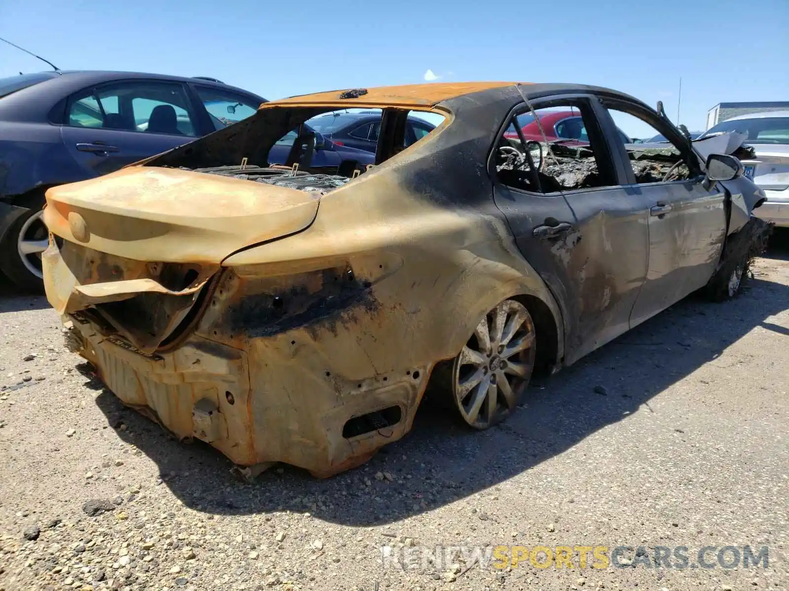 4 Photograph of a damaged car 4T1B11HK8KU776028 TOYOTA CAMRY 2019