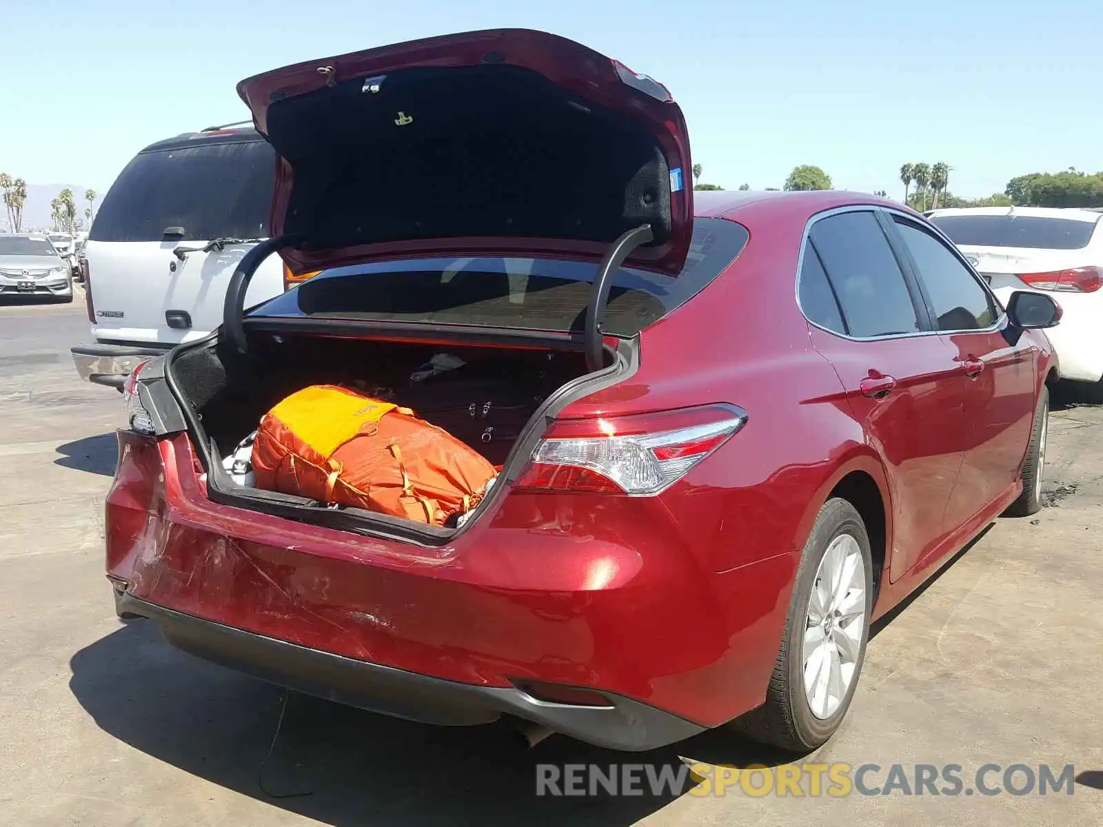 4 Photograph of a damaged car 4T1B11HK8KU777938 TOYOTA CAMRY 2019