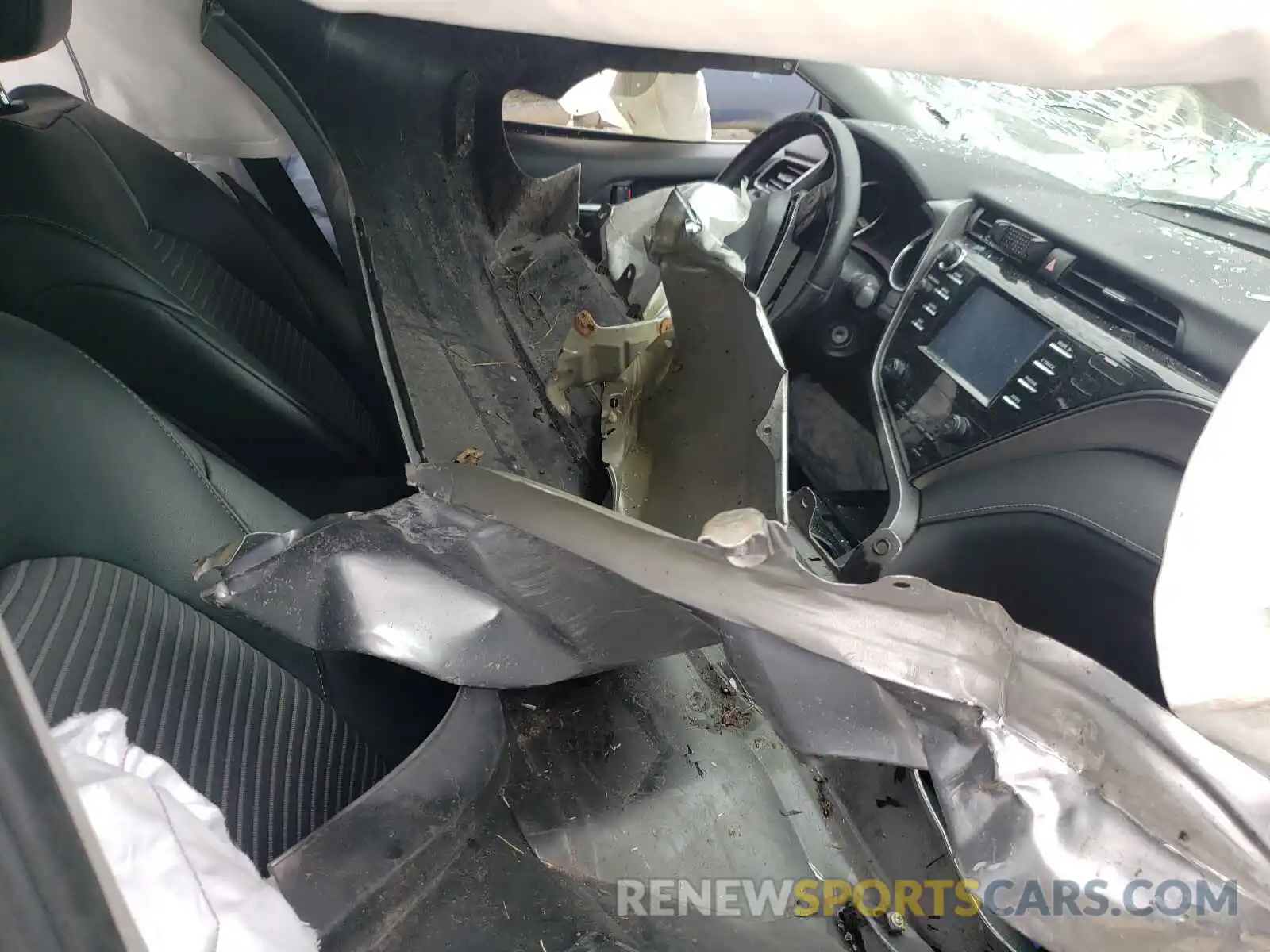 5 Photograph of a damaged car 4T1B11HK8KU778894 TOYOTA CAMRY 2019