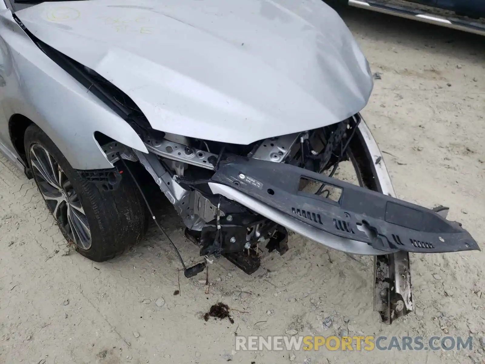 9 Photograph of a damaged car 4T1B11HK8KU778894 TOYOTA CAMRY 2019