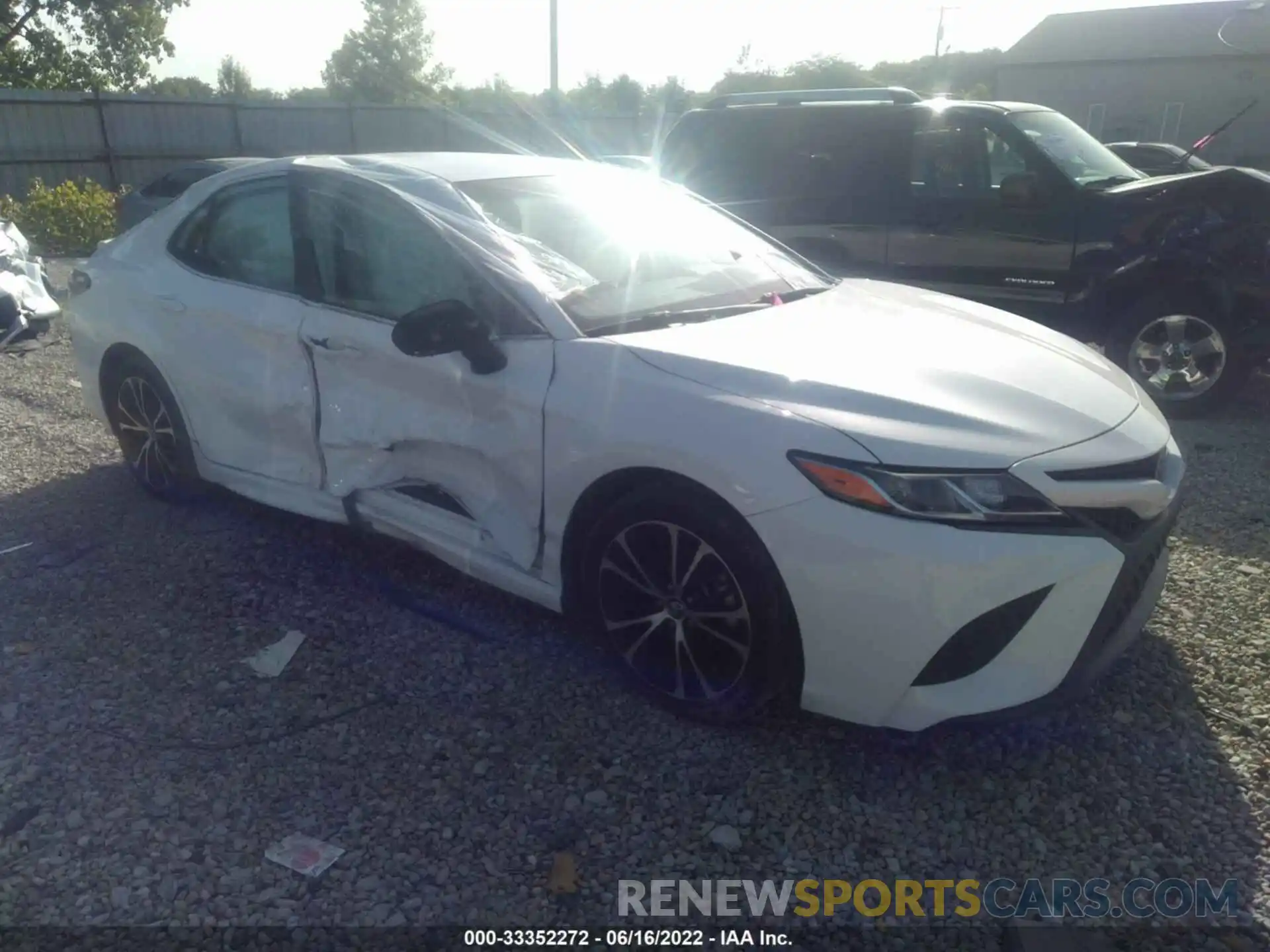 1 Photograph of a damaged car 4T1B11HK8KU779222 TOYOTA CAMRY 2019