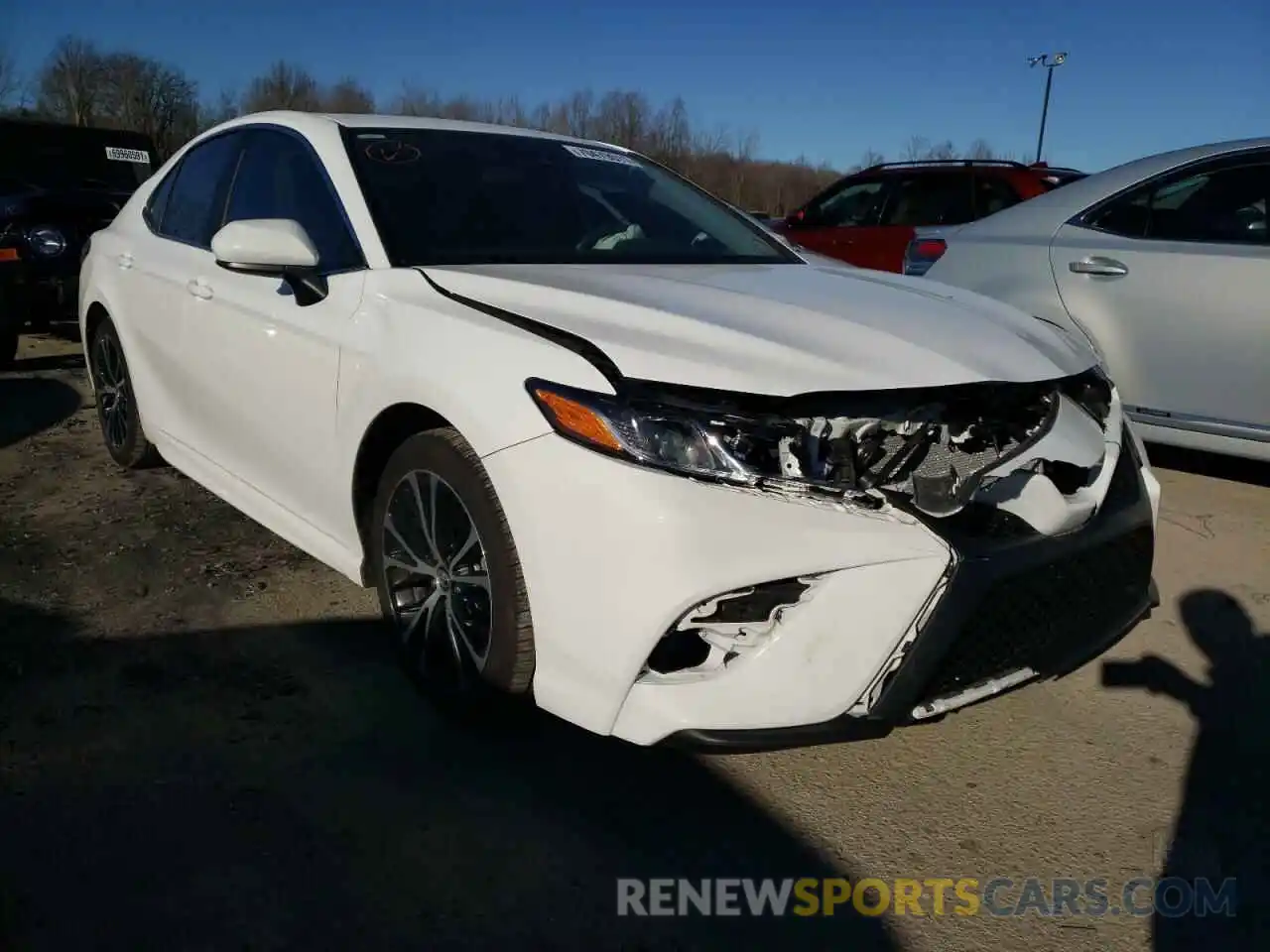 1 Photograph of a damaged car 4T1B11HK8KU780192 TOYOTA CAMRY 2019