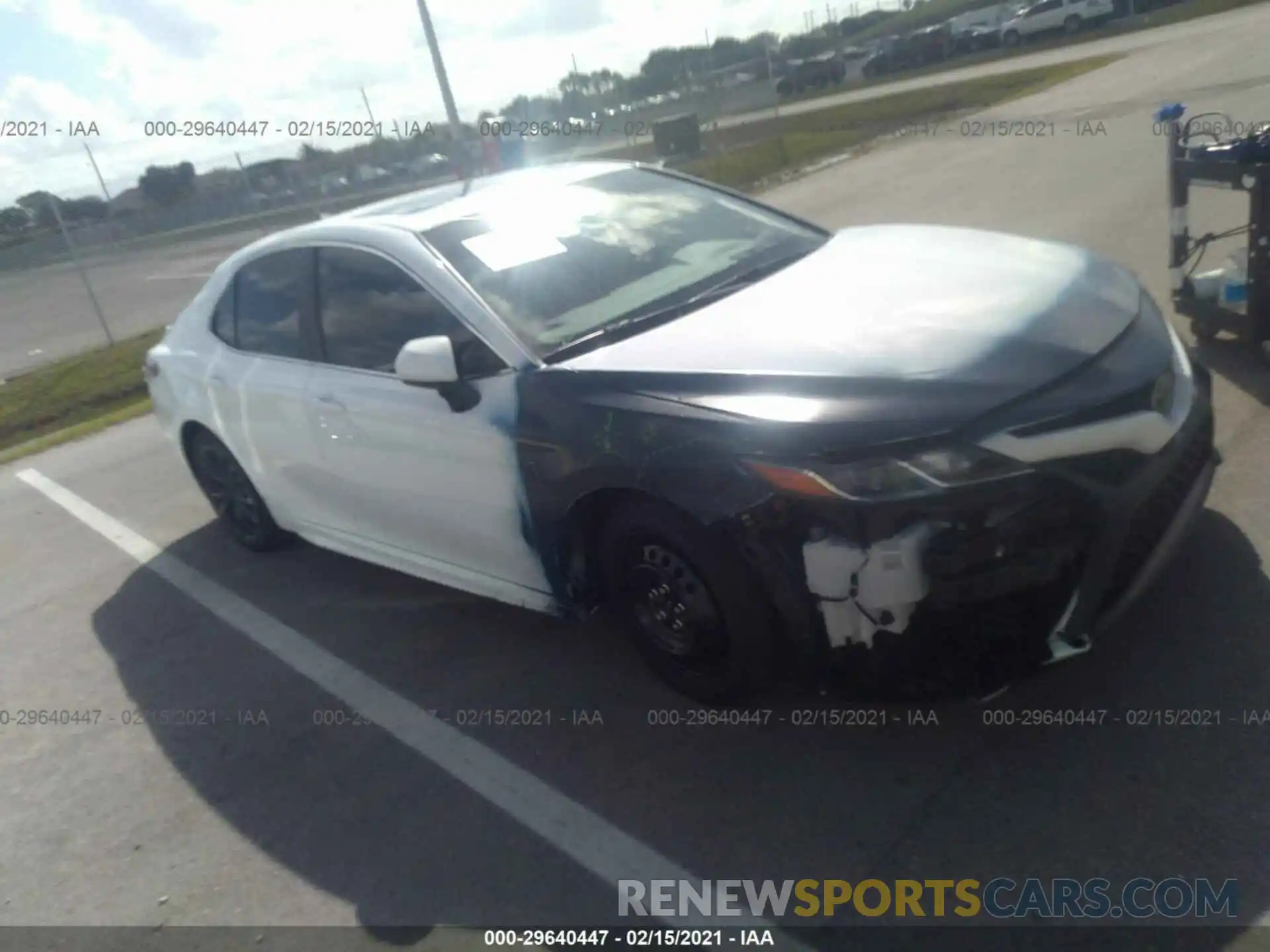 1 Photograph of a damaged car 4T1B11HK8KU780371 TOYOTA CAMRY 2019