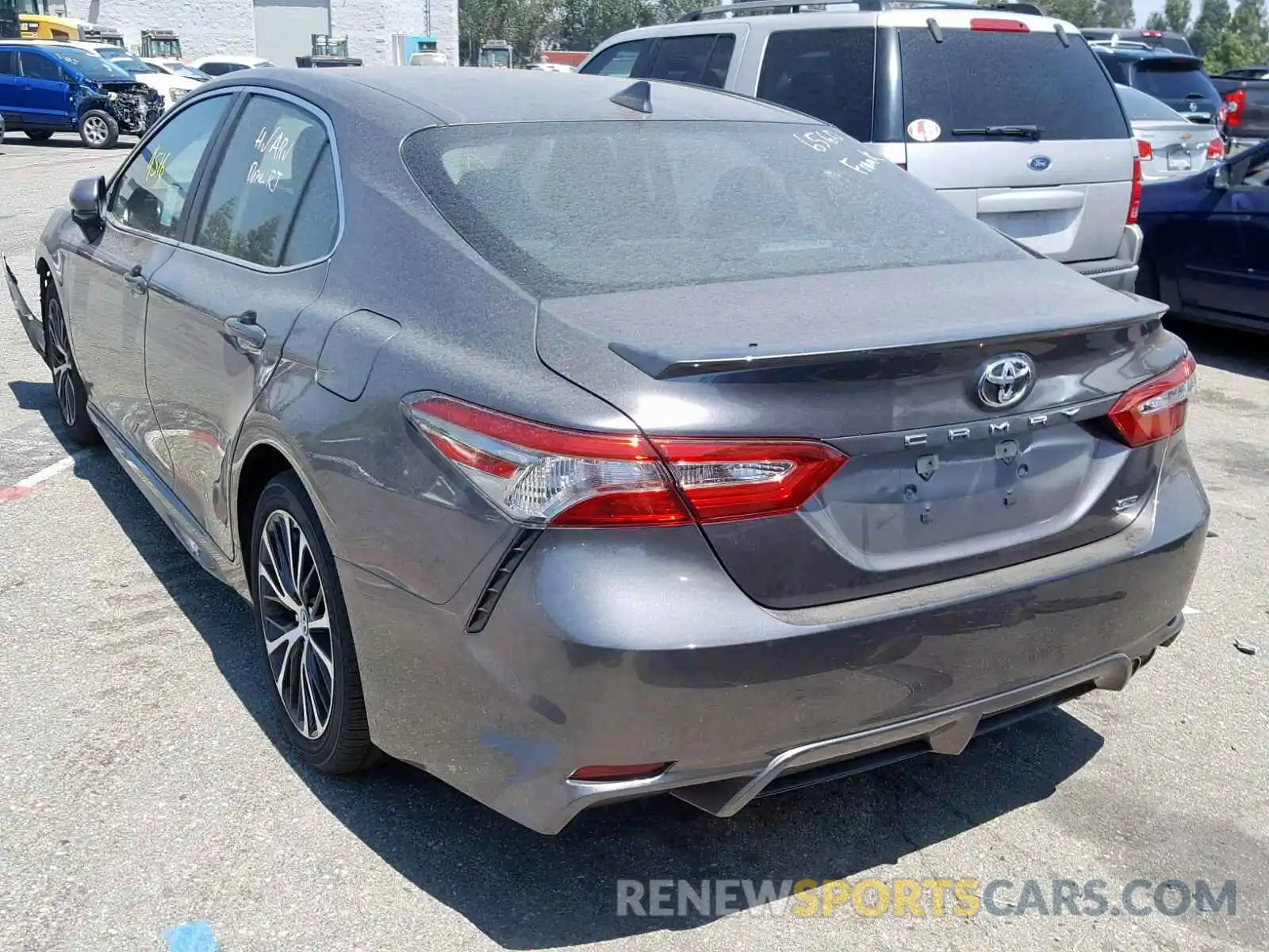 3 Photograph of a damaged car 4T1B11HK8KU781228 TOYOTA CAMRY 2019