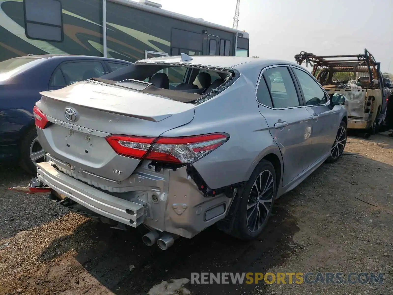 4 Photograph of a damaged car 4T1B11HK8KU781245 TOYOTA CAMRY 2019