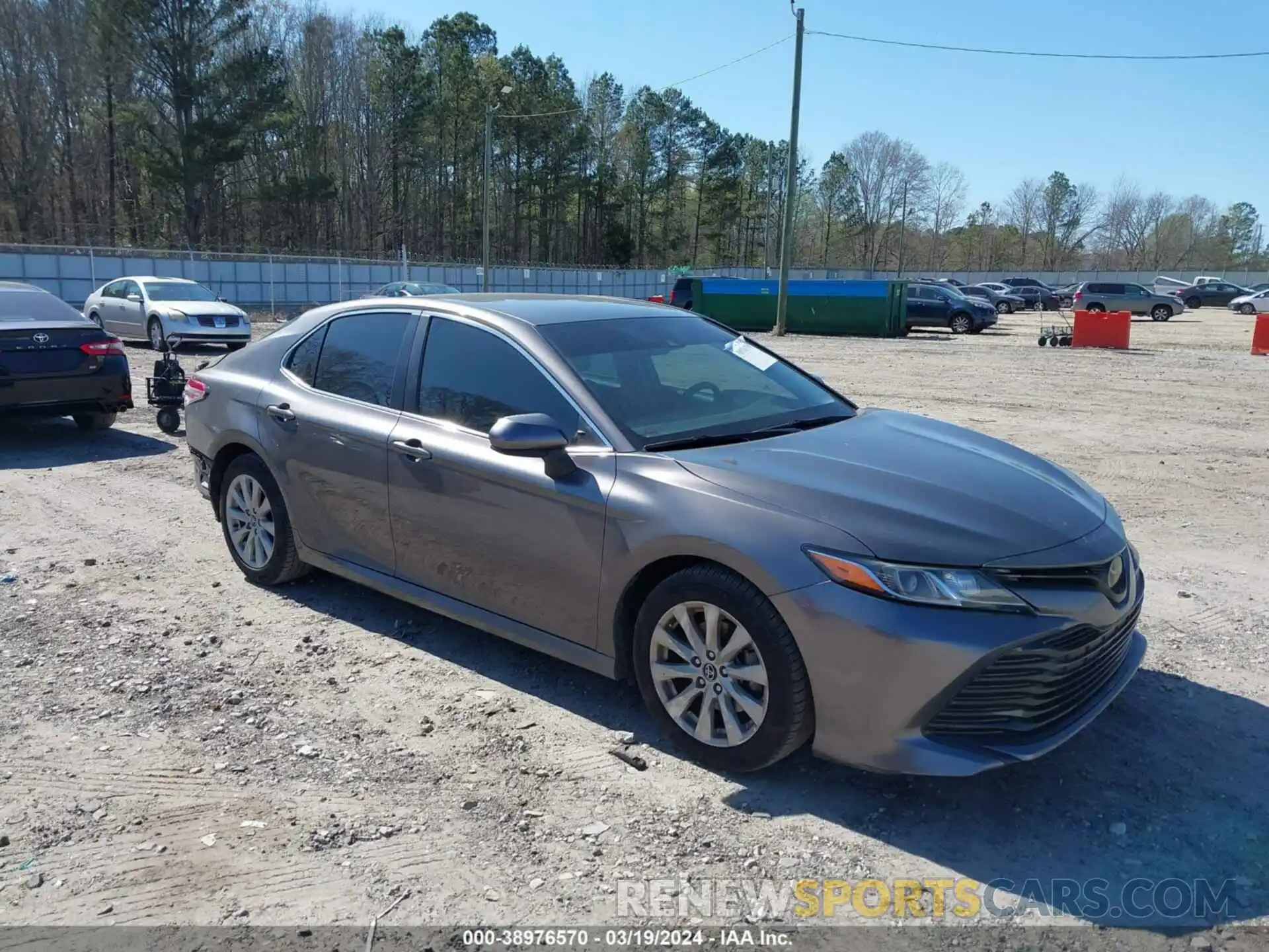 1 Photograph of a damaged car 4T1B11HK8KU782508 TOYOTA CAMRY 2019