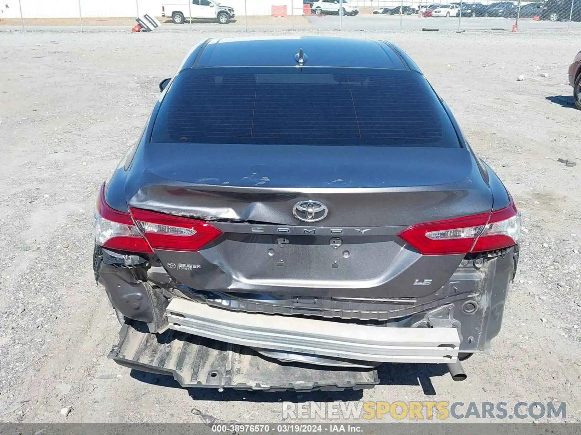 16 Photograph of a damaged car 4T1B11HK8KU782508 TOYOTA CAMRY 2019