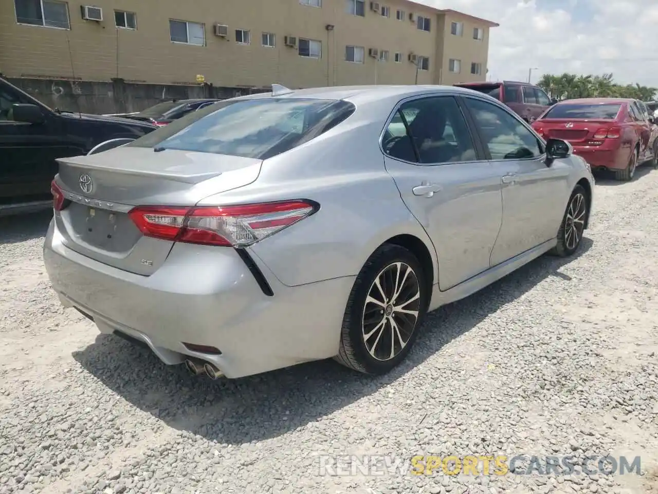 4 Photograph of a damaged car 4T1B11HK8KU782721 TOYOTA CAMRY 2019