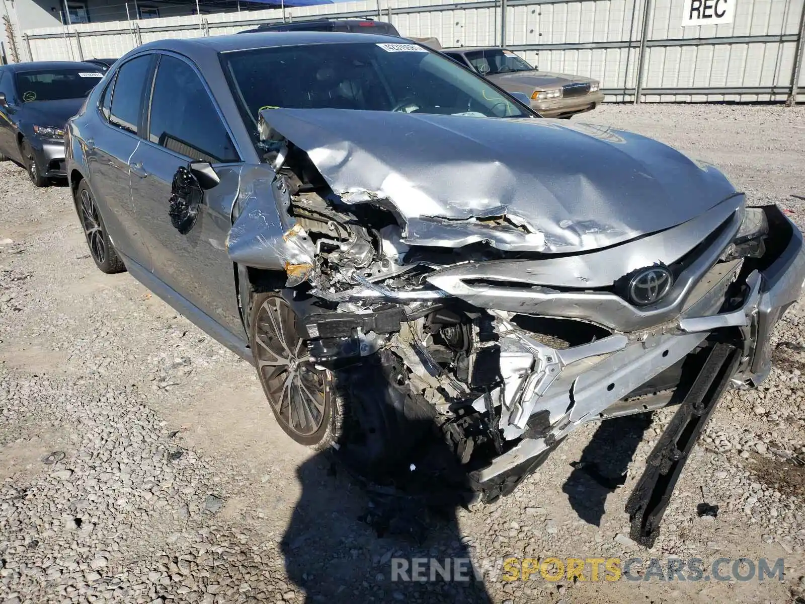 1 Photograph of a damaged car 4T1B11HK8KU783304 TOYOTA CAMRY 2019